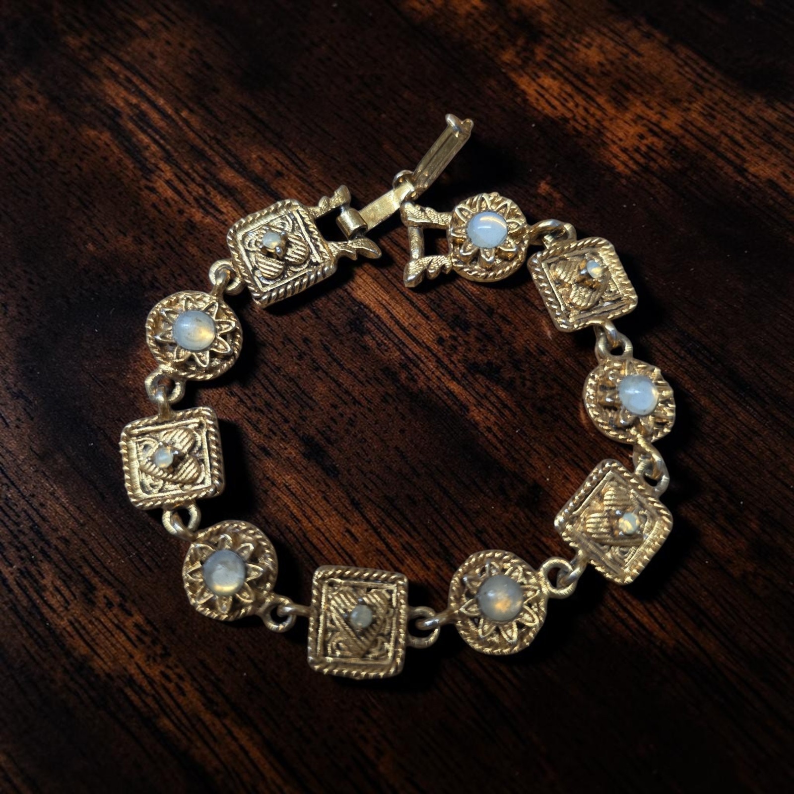 Vintage Victorian Revival Bracelet. Vintage Victorian Revival Bracelet.