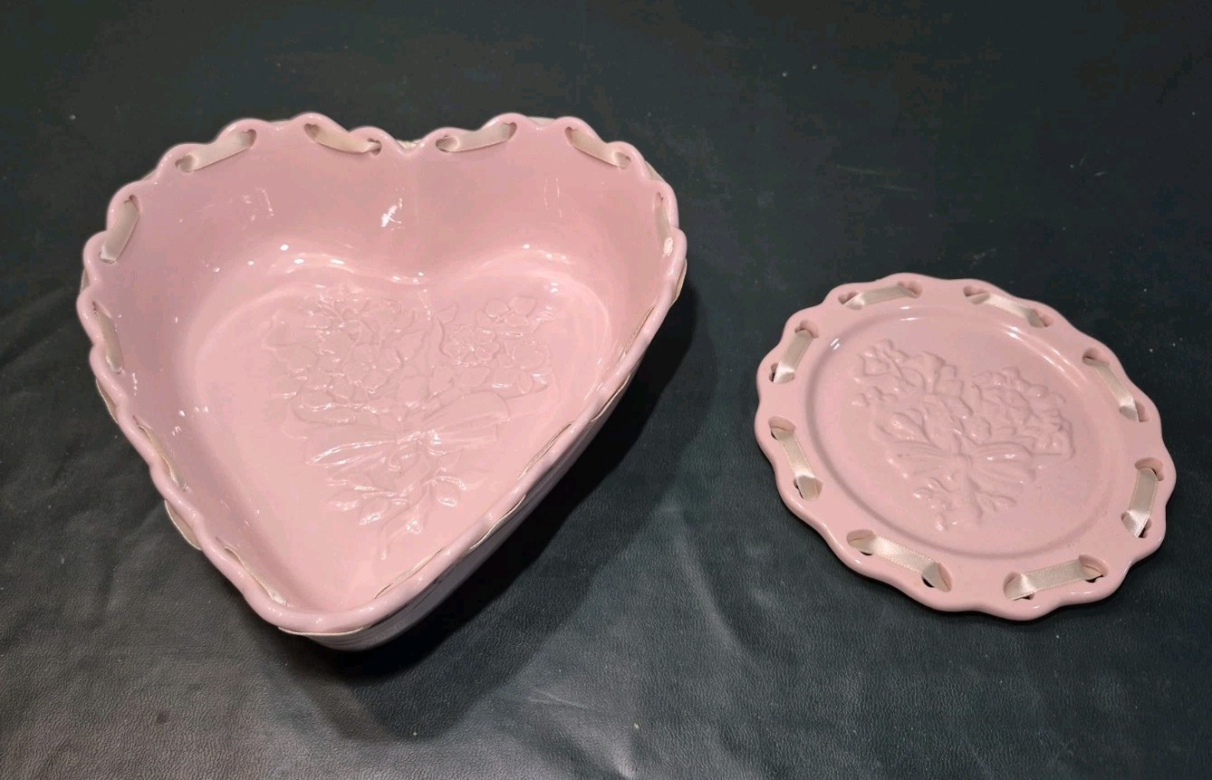 Longaberger Pottery Pink Sweetest Heart Dish And Candle Plate Longaberger Pottery Pink Sweetest Heart Dish And Candle Plate