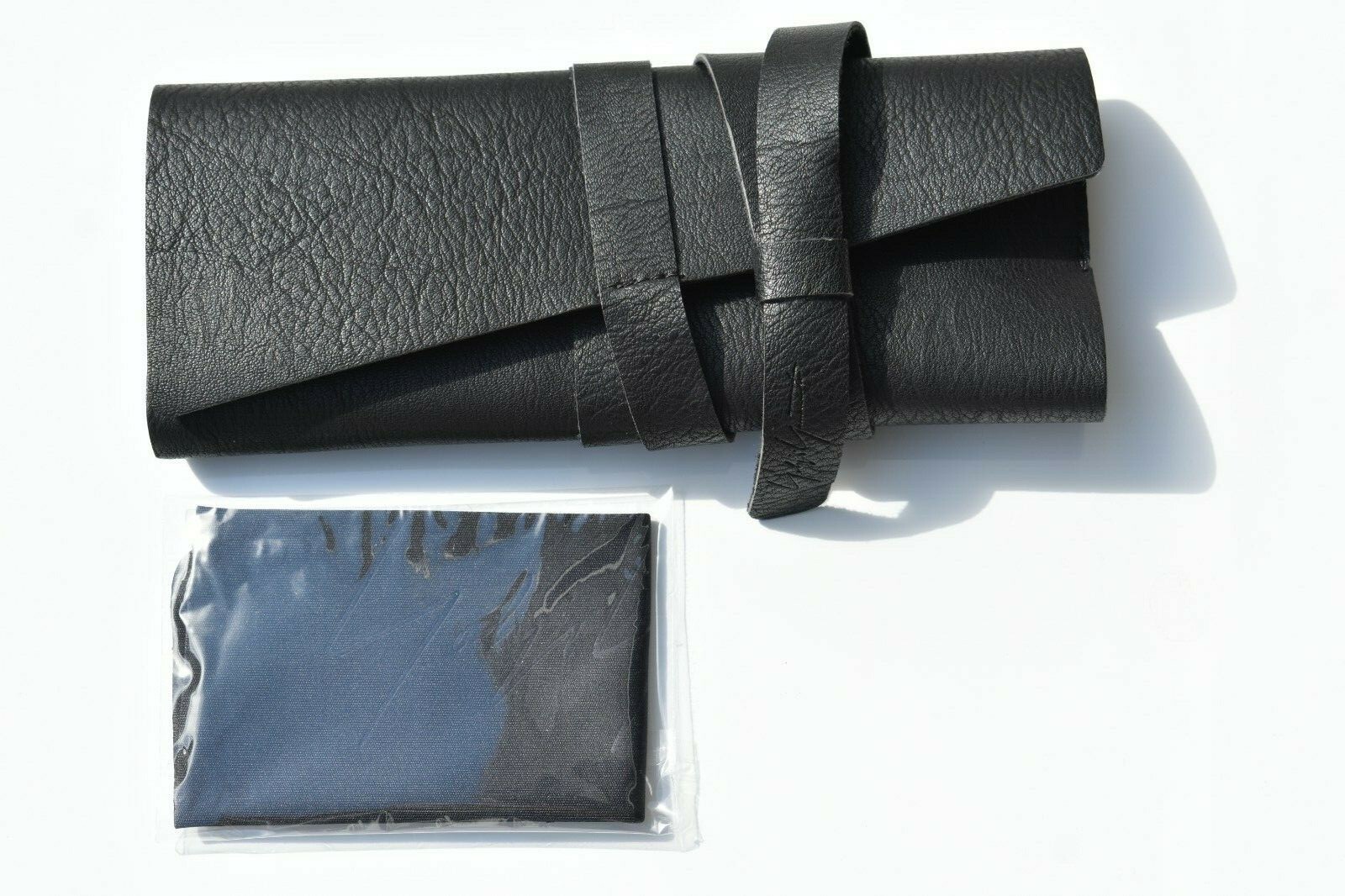 Yohji Yamamoto Pouch Sunglasses Eyeglasses Case with Cloth 山本 耀司 Y3 Yohji Yamamoto Pouch Sunglasses Eyeglasses Case with Cloth 山本 耀司 Y3
