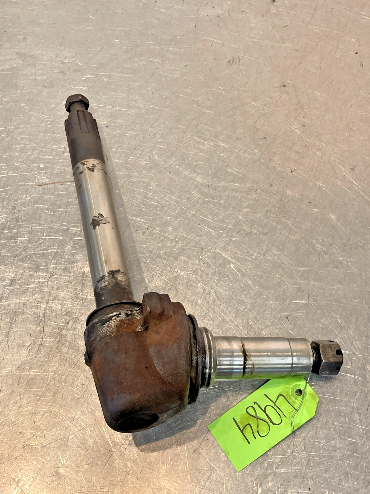 1980 Case 1390 Tractor Left Front Spindle 1980 Case 1390 Tractor Left Front Spindle
