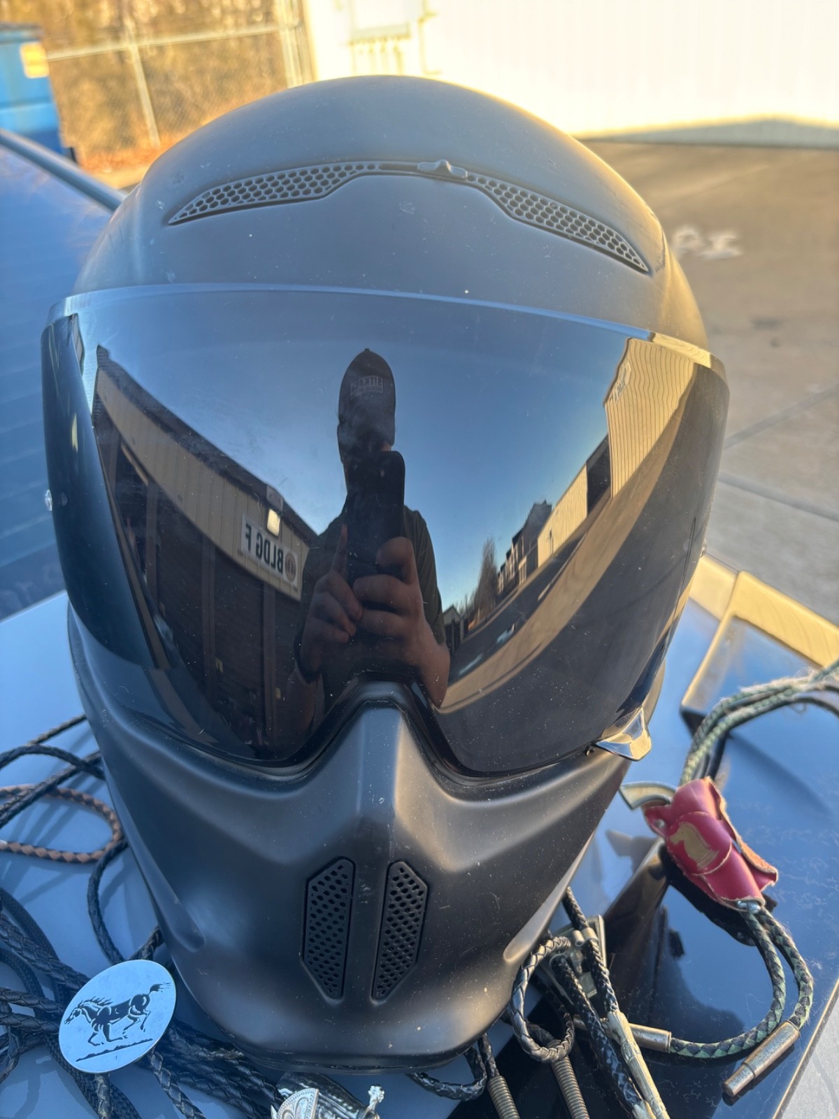 Ruroc Atlas 4.0 Carbon Core Matte Black Helmet. Used, with audio system Ruroc Atlas 4.0 Carbon Core Matte Black Helmet. Used, with audio system