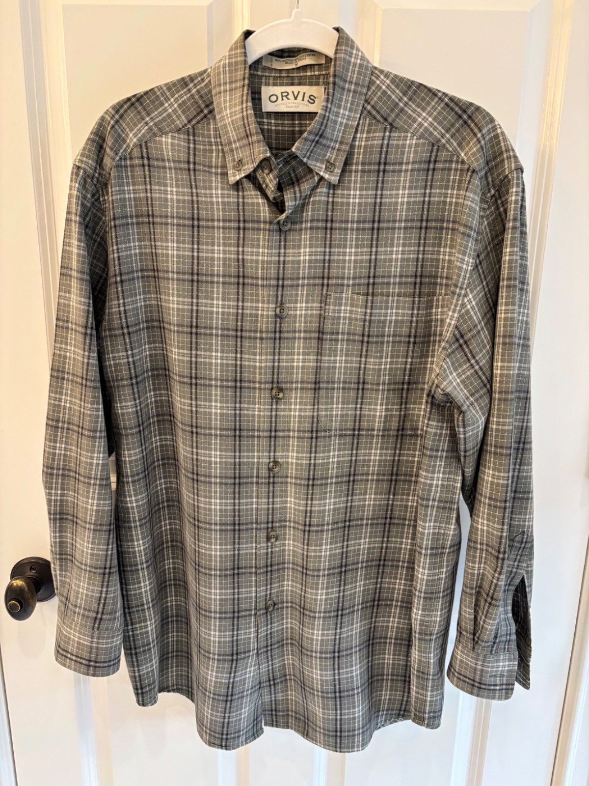 Orvis Men\'s M Long Sleeve Button Down Olive Green Plaid EUC
