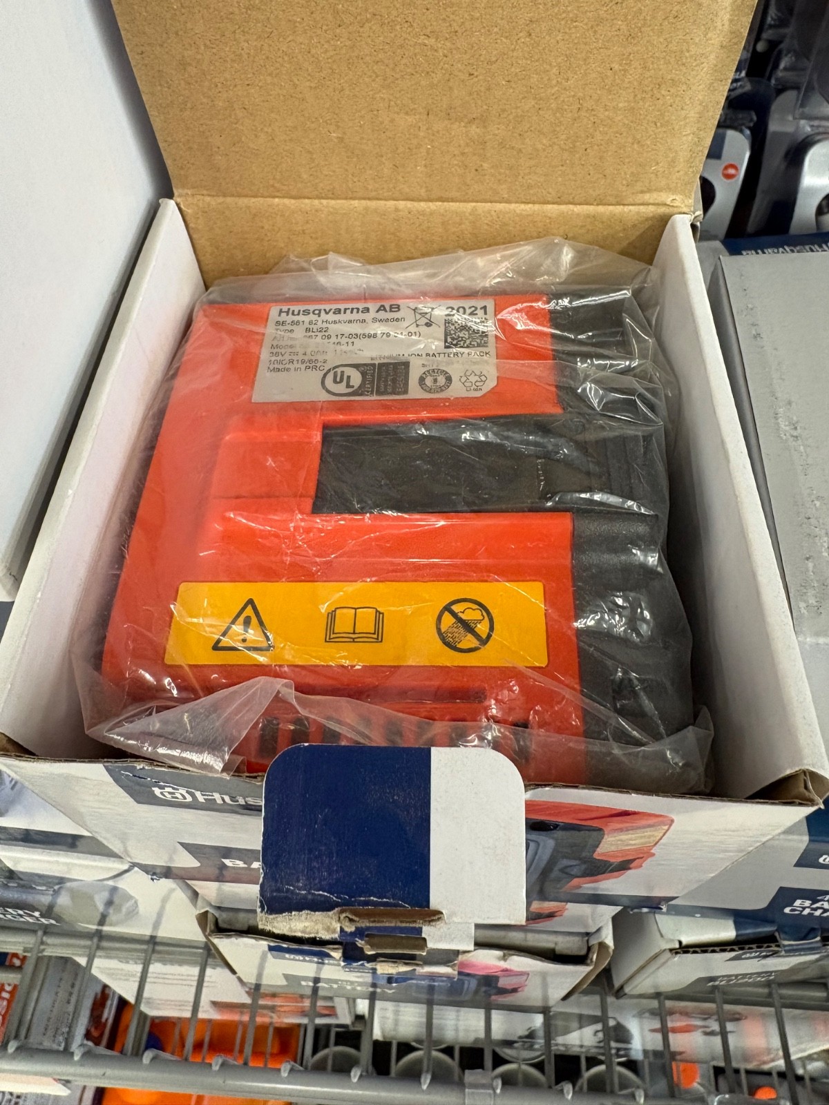 967091703 BLI 22 RECHARGEABLE BATTERY OEM HUSQVARNA FACTORY PART FREE SH 967091703 BLI 22 RECHARGEABLE BATTERY OEM HUSQVARNA FACTORY PART FREE SH