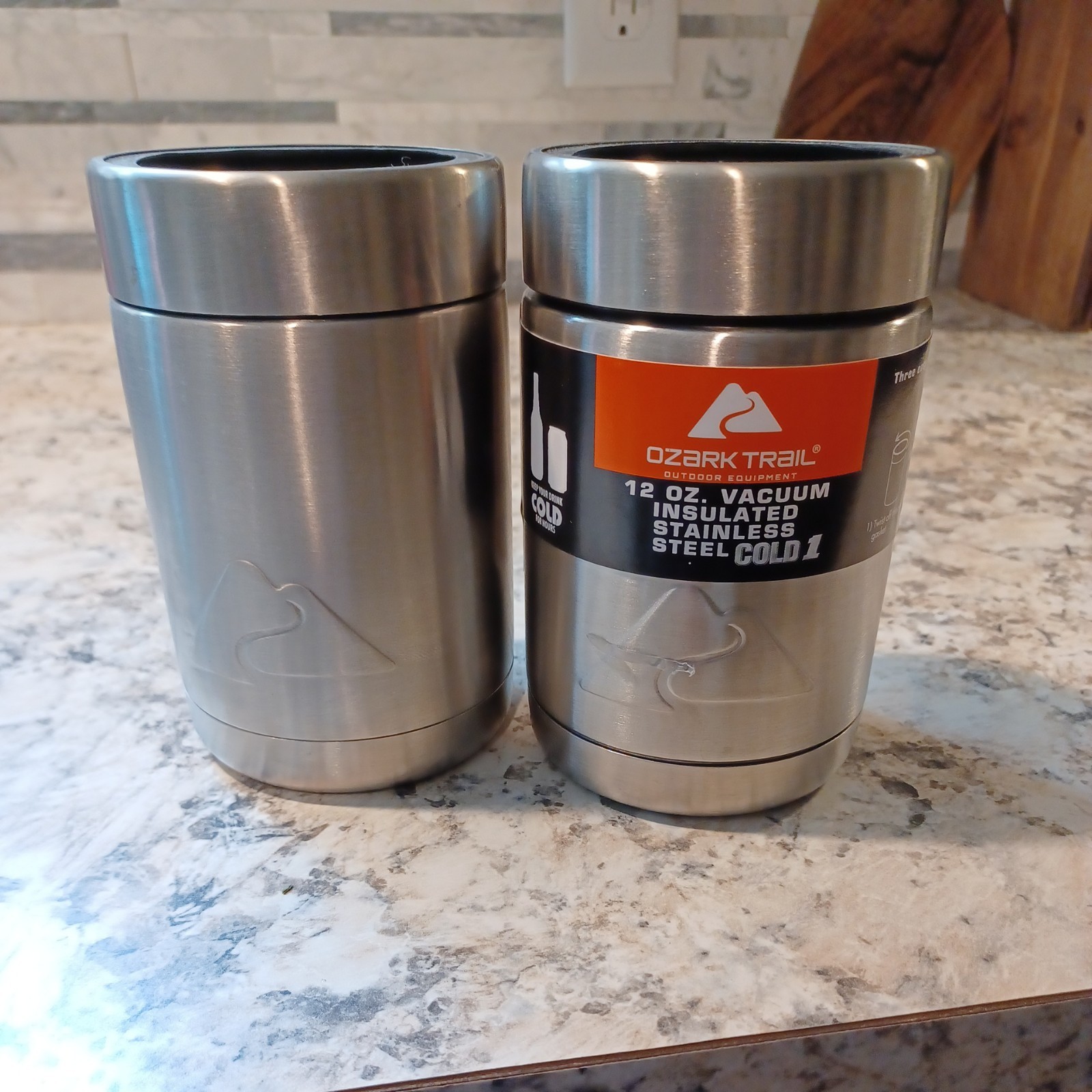 NEW OZARK TRAIL 12OZ STAINLESS STEEL CAN KOOZIE VACUUM INSULATED COLD 1