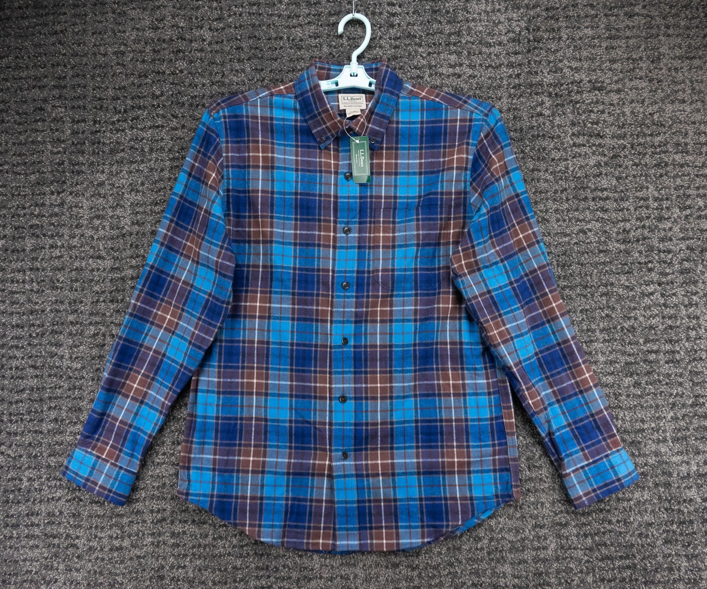 LL Bean Shirt Mens Medium Blue Scotch Plaid Flannel Slightly Fitted Outdoor NWT LL Bean Shirt Mens Medium Blue Scotch Plaid Flannel Slightly Fitted Outdoor NWT