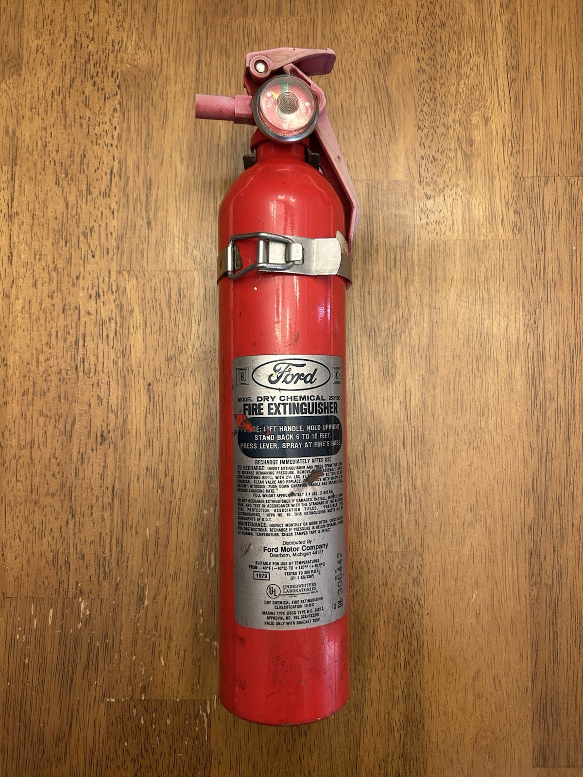 1970’s-1980’s Ford Fire Extinguisher Original Accessory Used Nice Condition