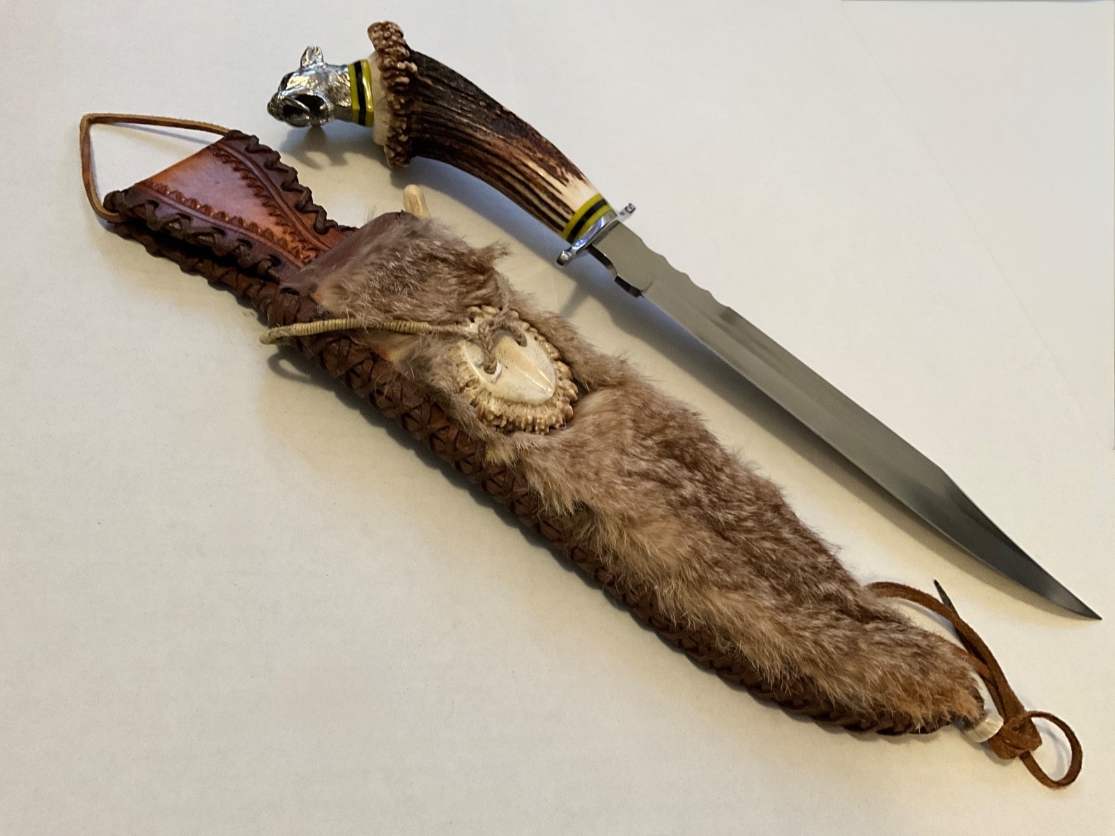 Mountain Man Knife All Hand Made With Sheath & Love. indian Motif. Mountain Man Knife All Hand Made With Sheath & Love. indian Motif.