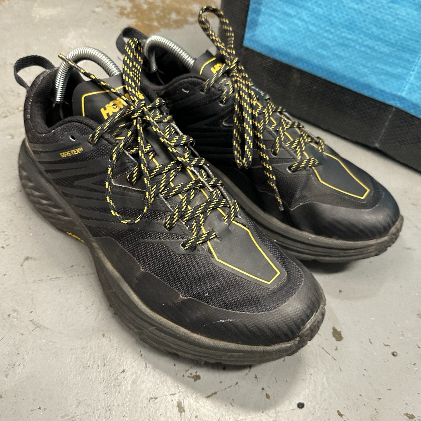 Hoka One One Mens 9 Anthracite Black Speedgoat 4 GTX Gore-Tex Trail Vibram Hoka One One Mens 9 Anthracite Black Speedgoat 4 GTX Gore-Tex Trail Vibram