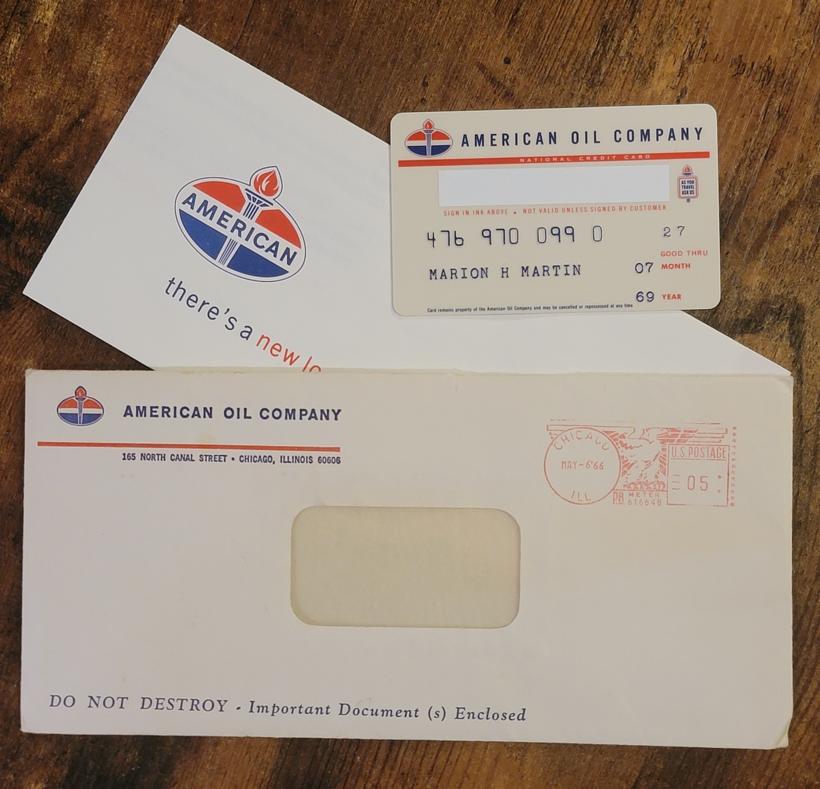 Vintage Standard American Oil Company Credit Charge Card & Envelope Expired 1969 Vintage Standard American Oil Company Credit Charge Card & Envelope Expired 1969