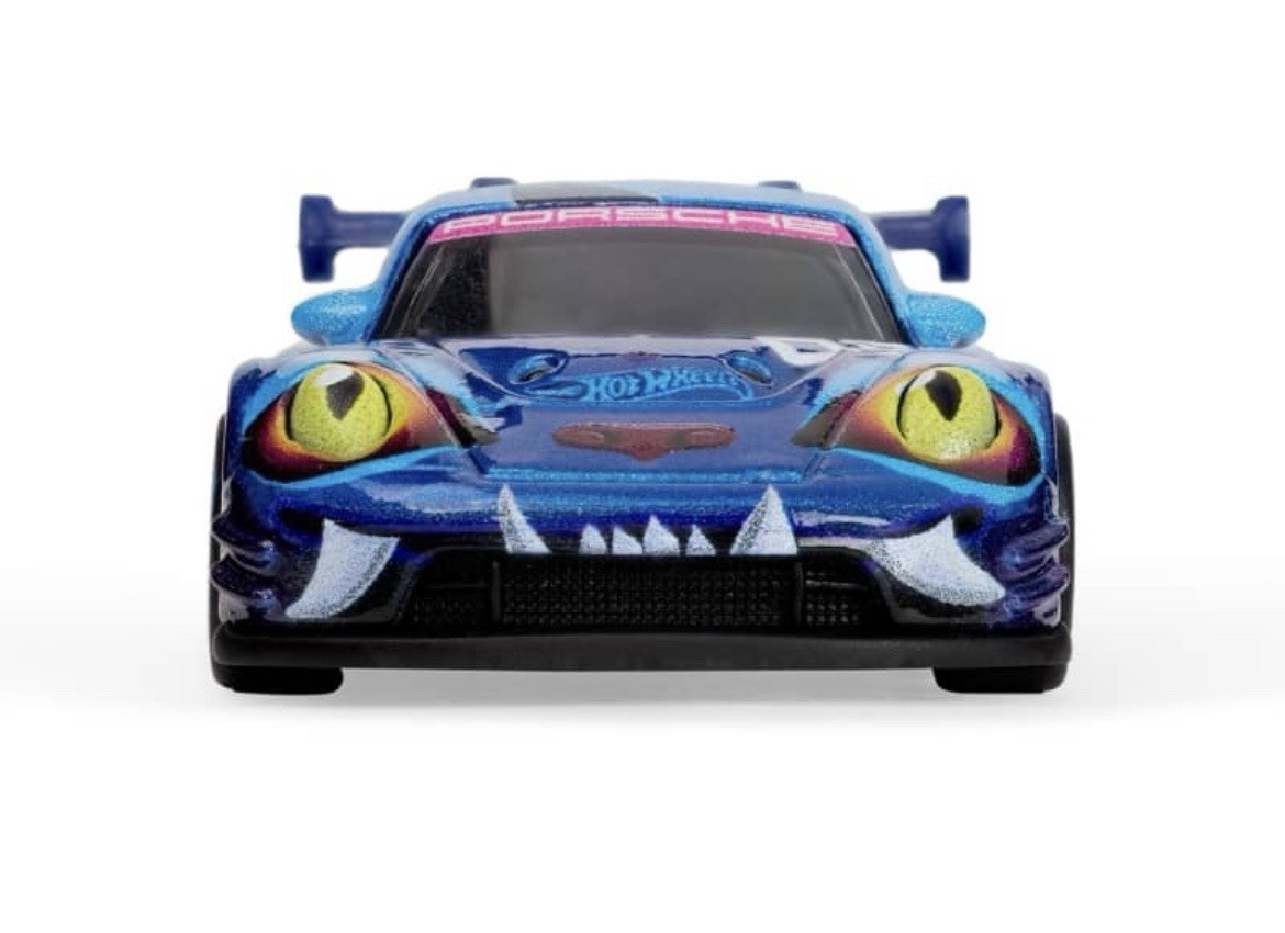 SDCC 2026 KPOP DEMON HUNTERS Hot Wheels Porsche 911 GT3-R (PRESALE)