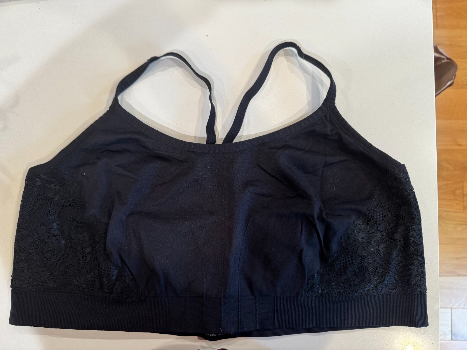 Black Torrid sports bra/bralet, racerback with lace detail size 5 (28)