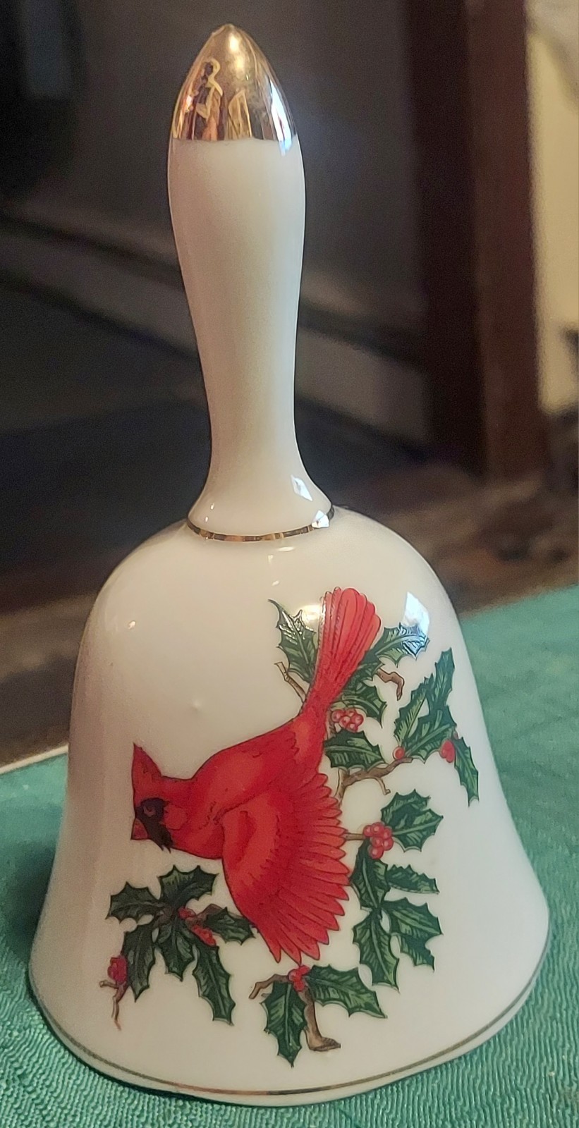 VINTAGE LEFTON HAND PAINTED CHINA BELL CARDINAL & HOLLY W/ GOLD TRIM 1069 JAPAN 