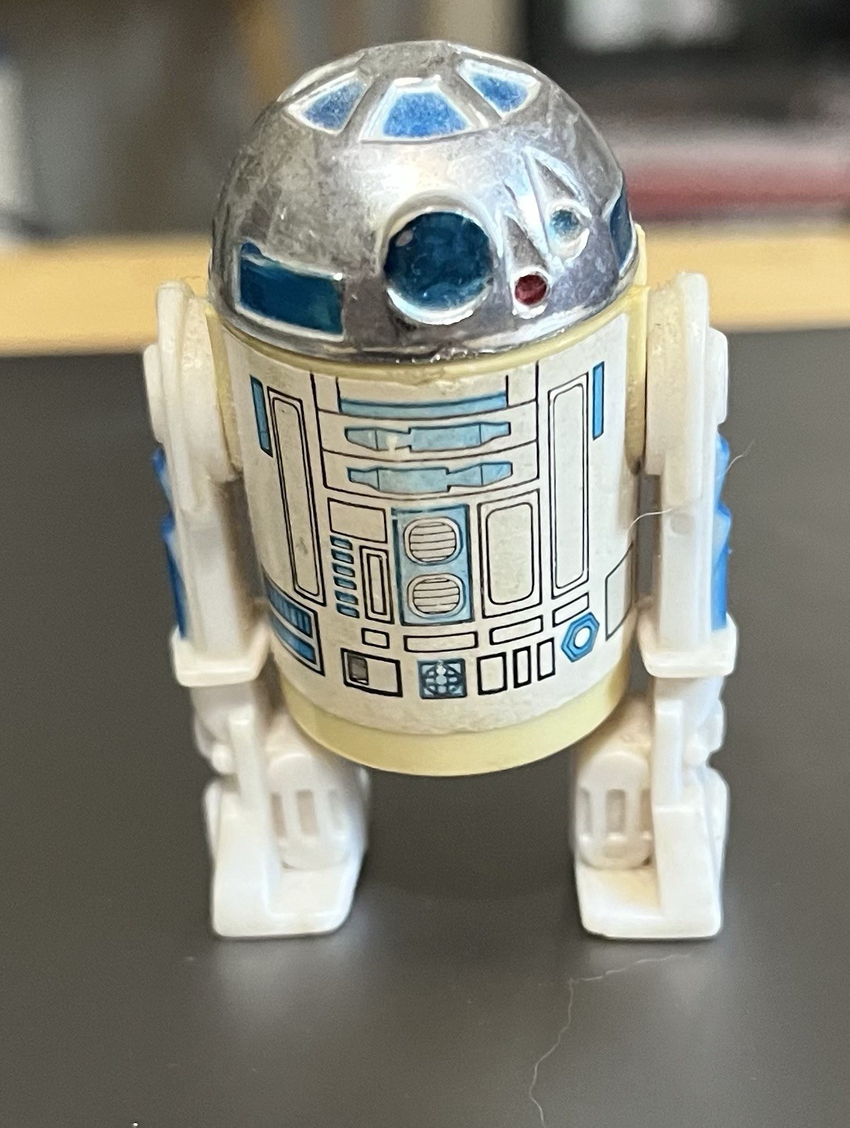 Vintage 1977 Kenner Star Wars R2-D2 Action figure Silver Chrome Dome Blue White