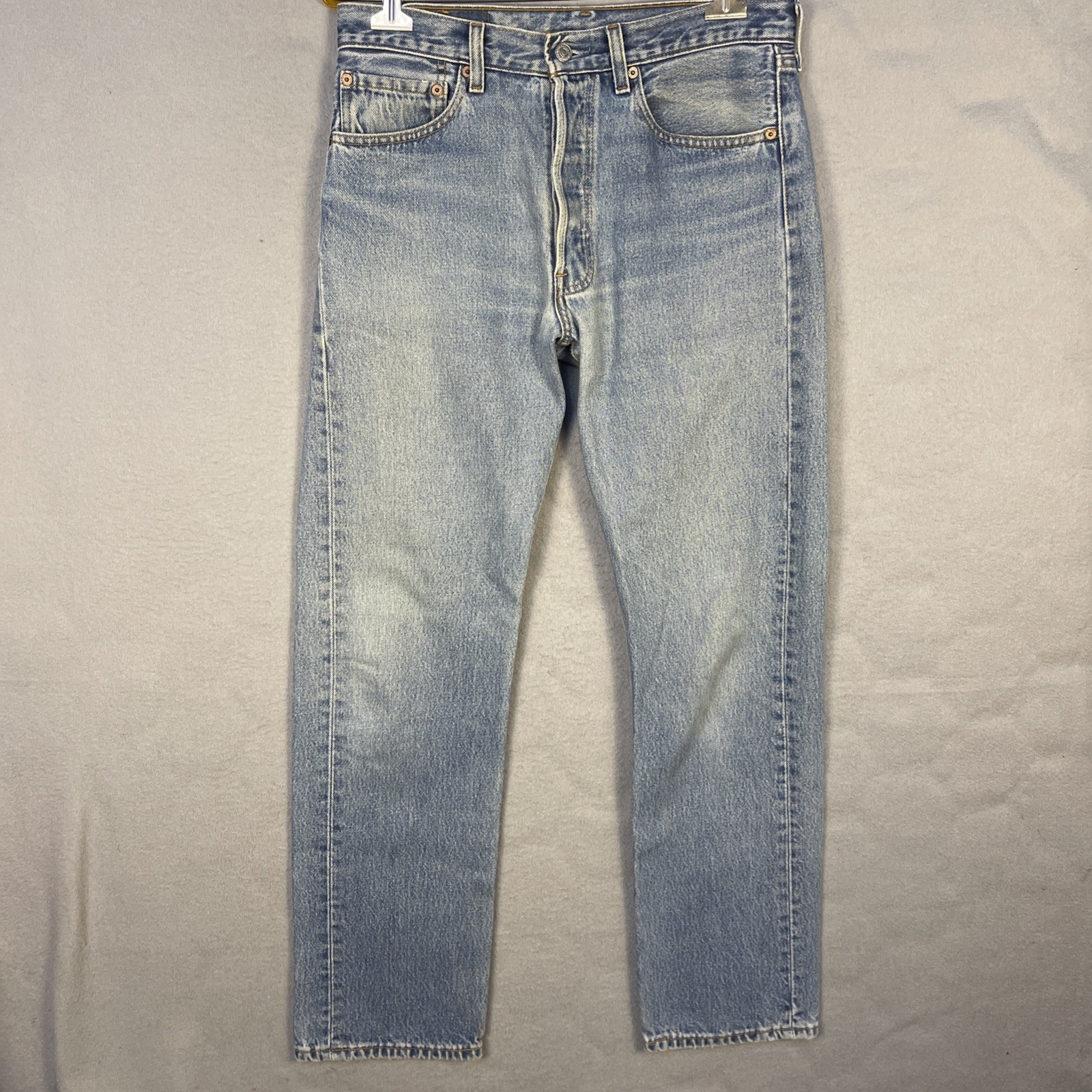 VTG Levis 501 Jeans Mens 31x32 (32x31) Blue Medium Stonewash Made in USA 1997 VTG Levis 501 Jeans Mens 31x32 (32x31) Blue Medium Stonewash Made in USA 1997