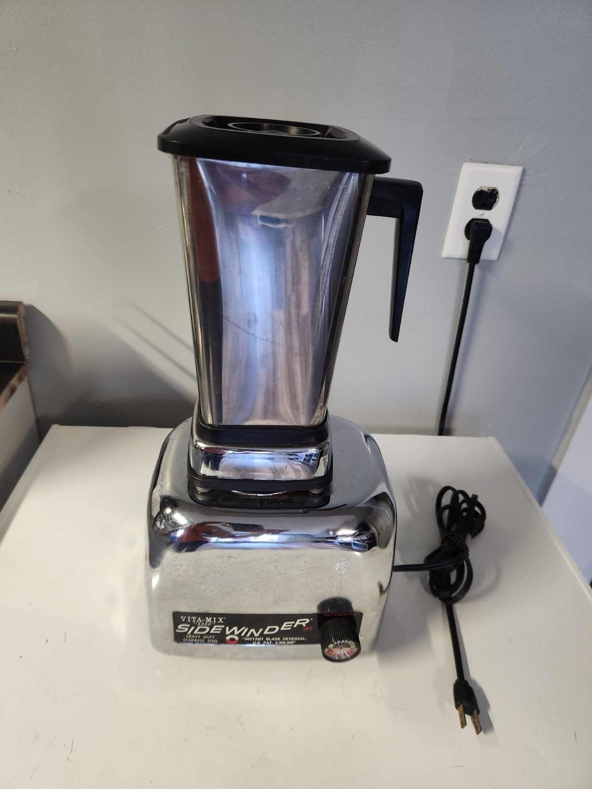Vintage VitaMix 2200 Stainless Steel Sidewinder Blender Drink Mixer Heavy Duty Vintage VitaMix 2200 Stainless Steel Sidewinder Blender Drink Mixer Heavy Duty