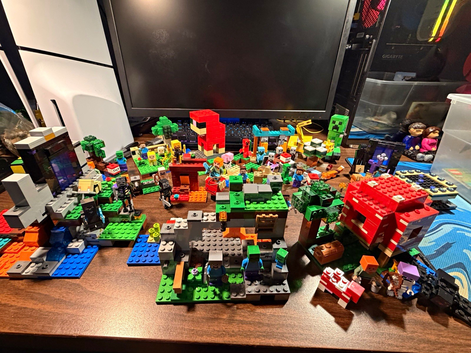 LEGO Minecraft lot, all complete sets