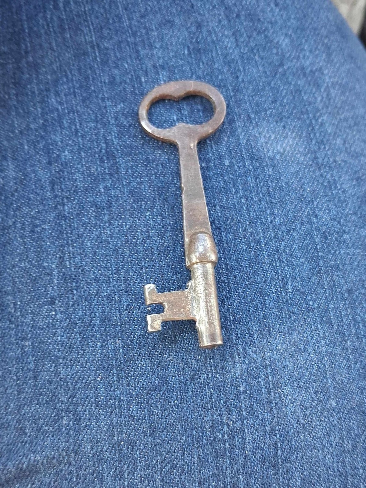 Skeleton Key - Rare GENUINE skeleton Wrought Bronze Key Skeleton Key - Rare GENUINE skeleton Wrought Bronze Key