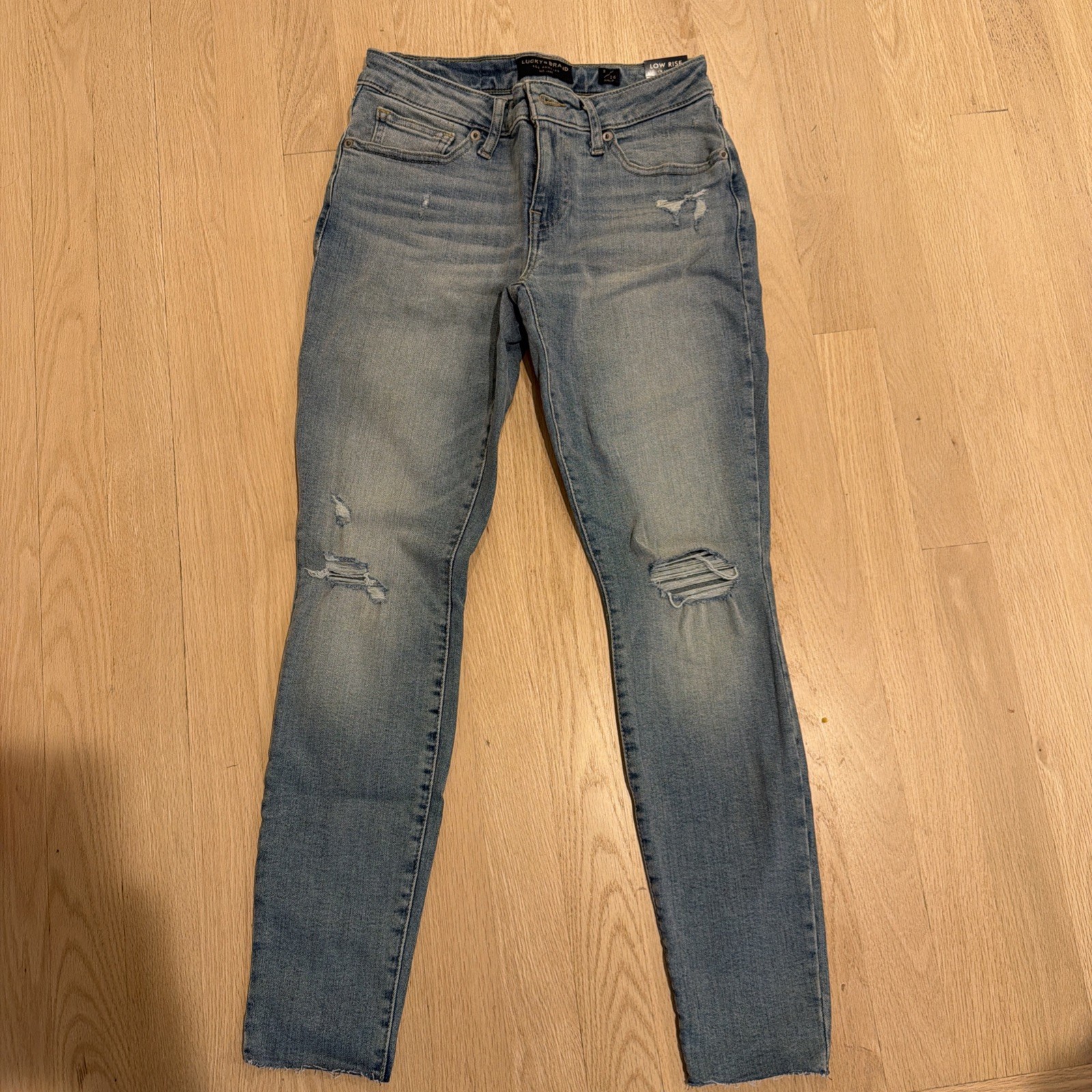 Lucky Brand Lolita Low Rise Skinny Jeans Size 8 Lucky Brand Lolita Low Rise Skinny Jeans Size 8
