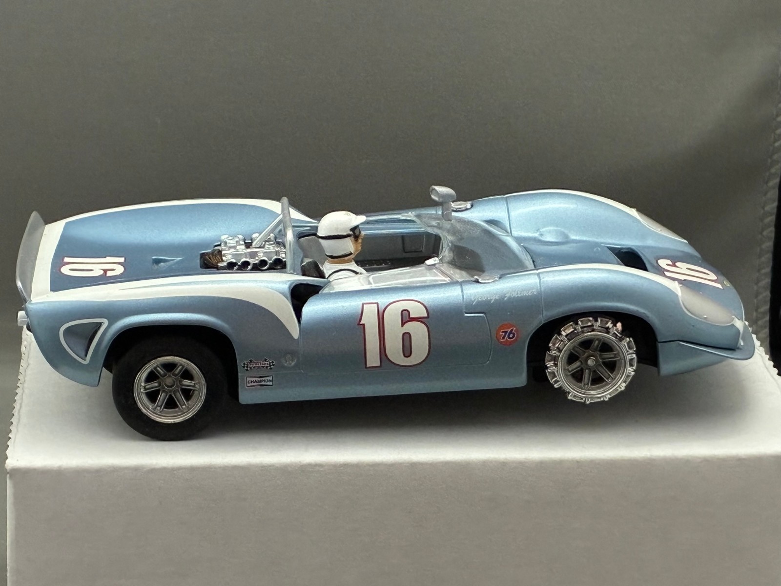 Monogram Lola T70 George Follmer 1/32 Slot Car missing front tires. Monogram Lola T70 George Follmer 1/32 Slot Car missing front tires.