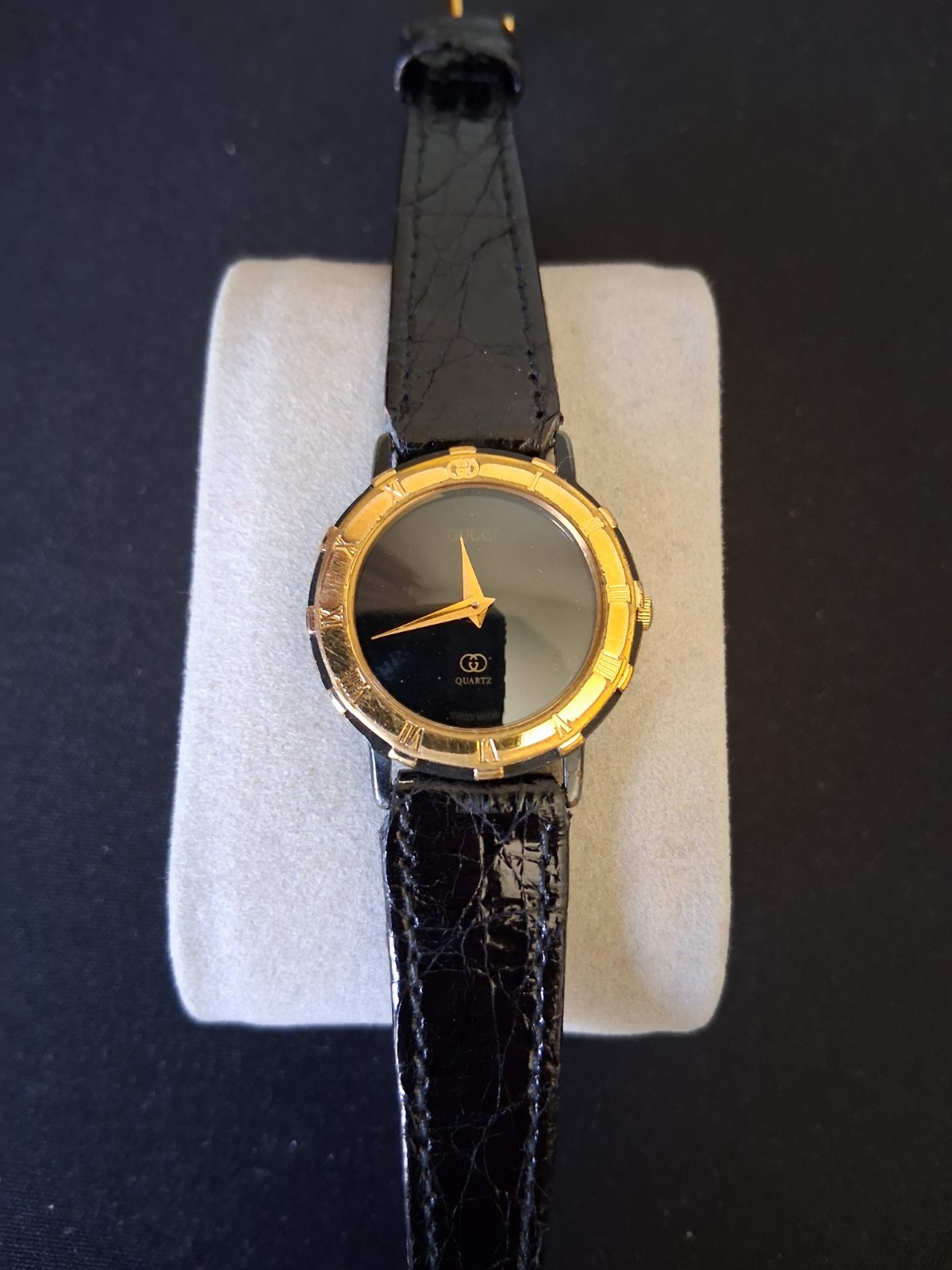Vtg Gucci 3200 L Women\'s Black GP Watch
