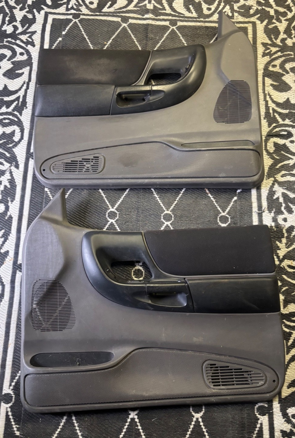 1995-2001 Ford Ranger Set Front Interior Power Door Panels OEM Gray/ Black used