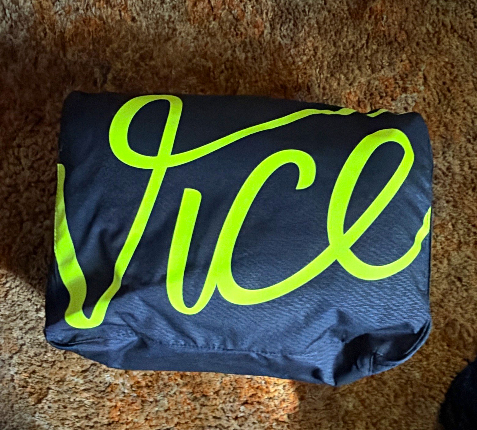 VICE Shell Wheeled Travel Bag 165cm Max Fit Black/Green Large