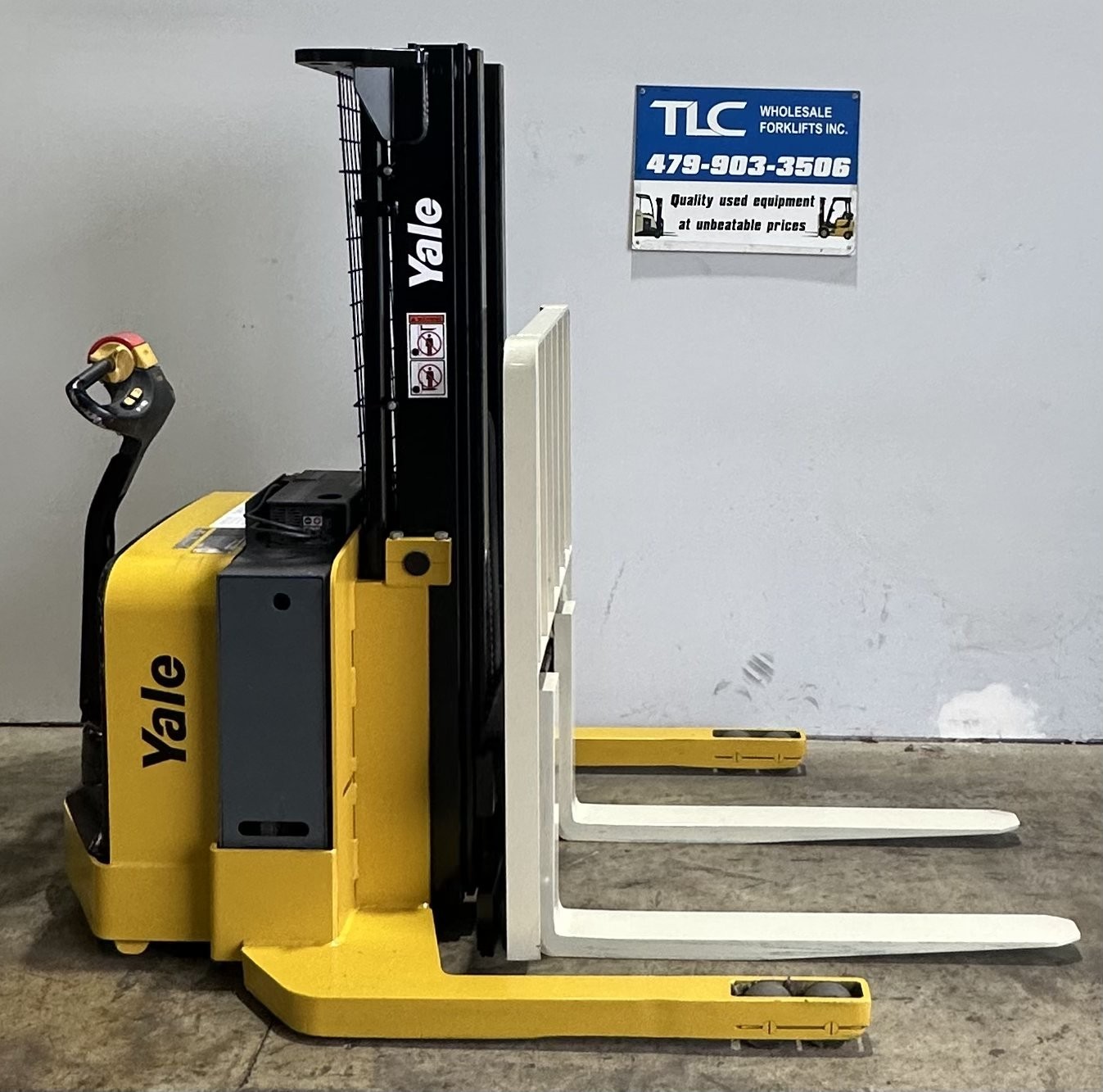 2013 Yale Triple Walkie Stacker - Walk Behind Straddle Forklift 153