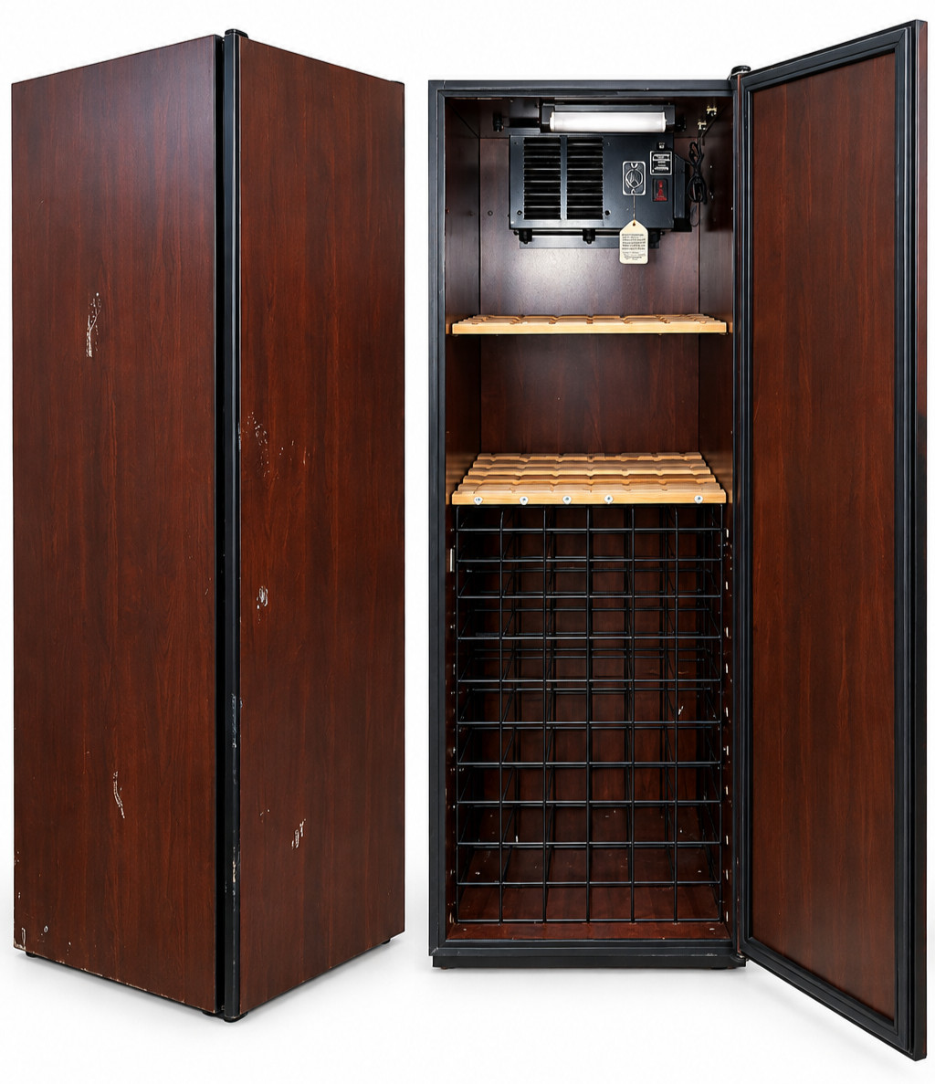Wine Enthusiast Wine Cellar Cooler 150 Bottle Black Single Zone - Retail $1,699
