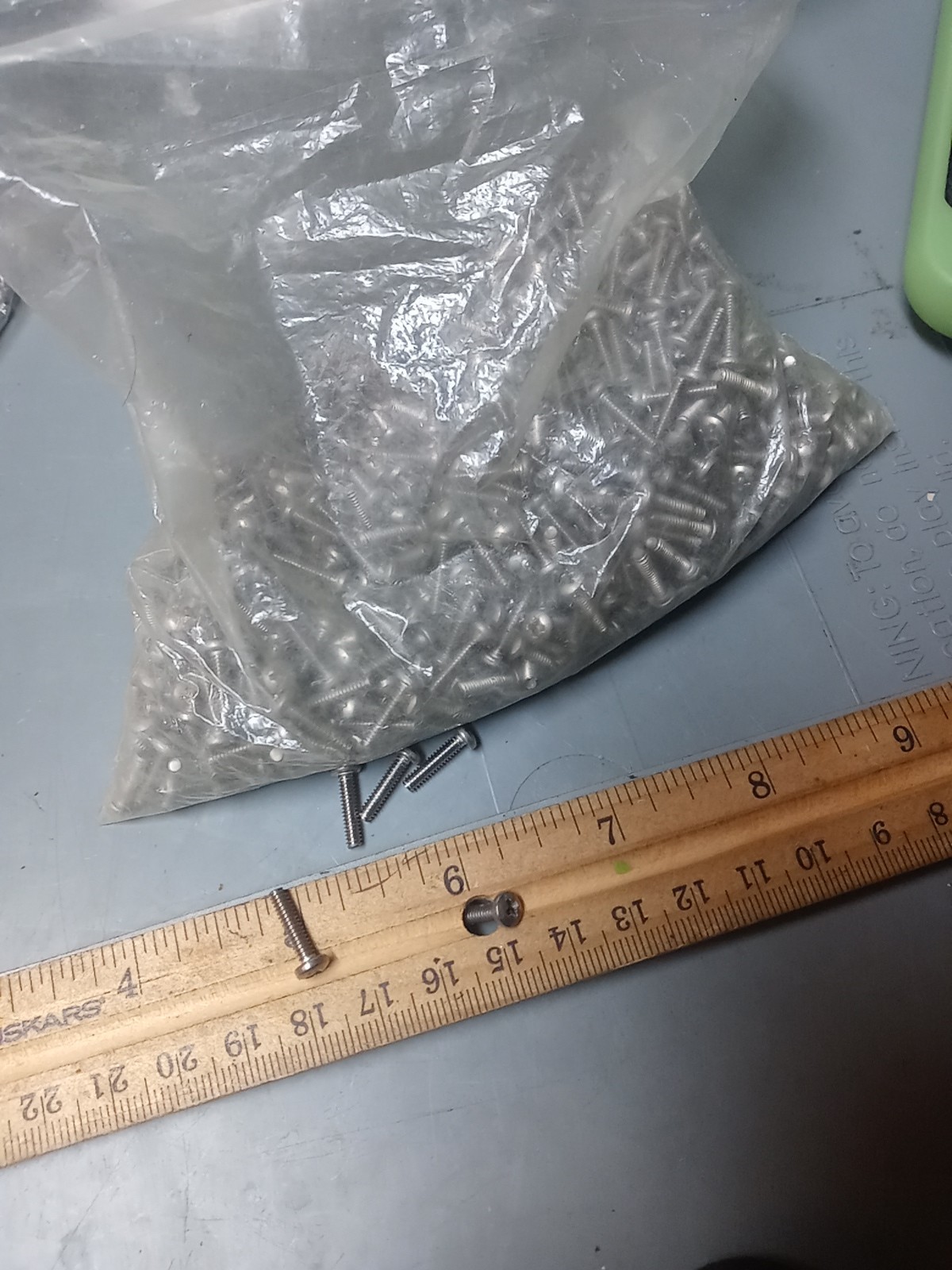Phillips Pan Head Machine Screws 1/2\ Phillips Pan Head Machine Screws 1/2\