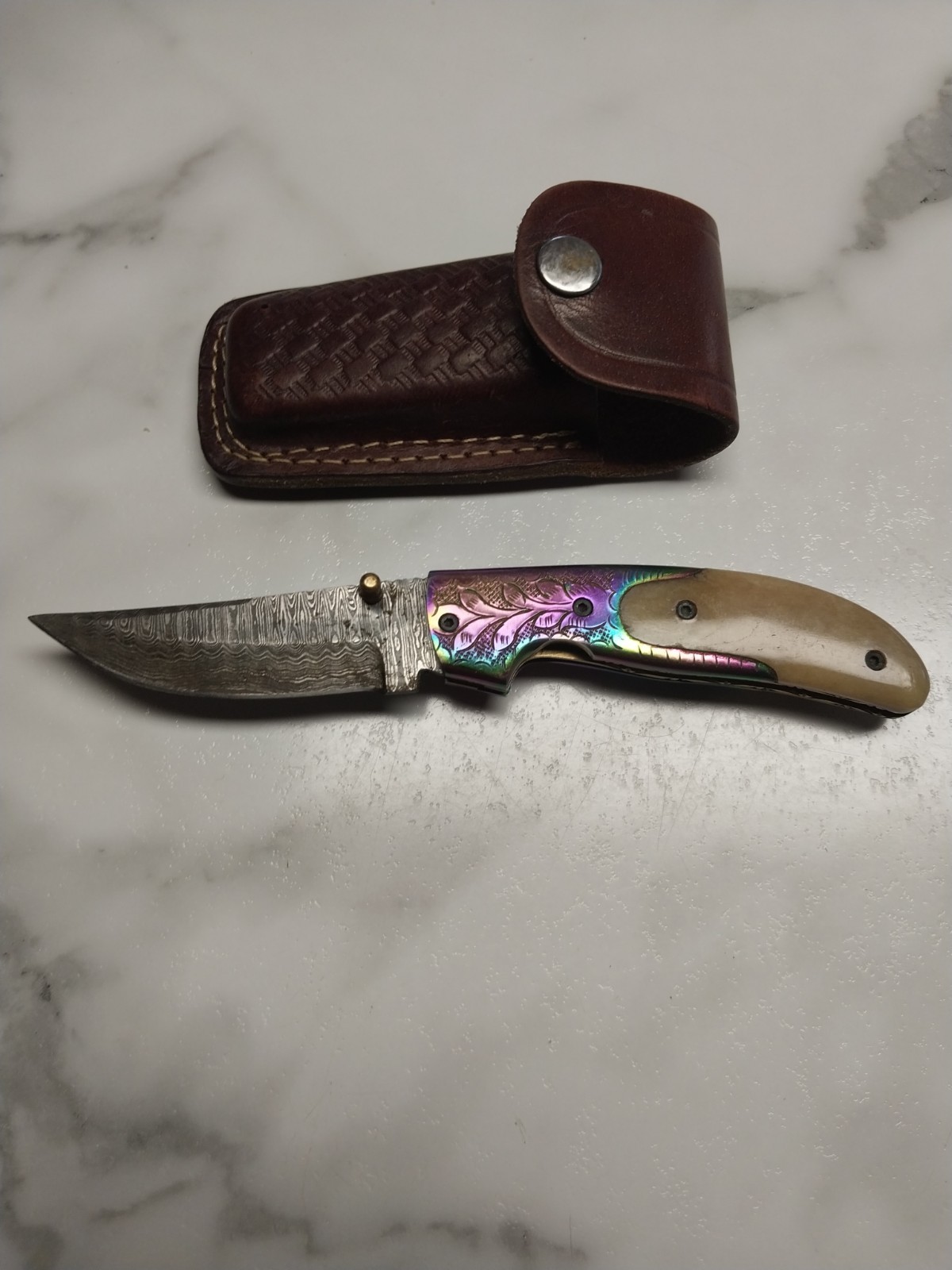 Custom Made Knife . Used .bone Handle. Custom Made Knife . Used .bone Handle.