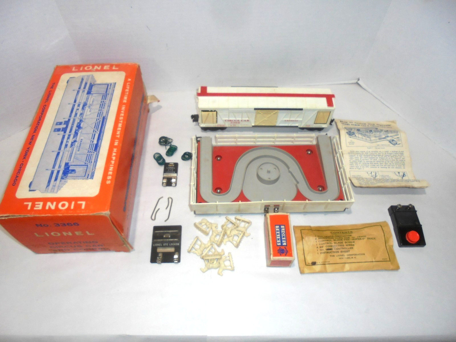 Lionel #3366-Operating Circus Car & Coral Boxed-Complete w/Insert vintage PW Lionel #3366-Operating Circus Car & Coral Boxed-Complete w/Insert vintage PW