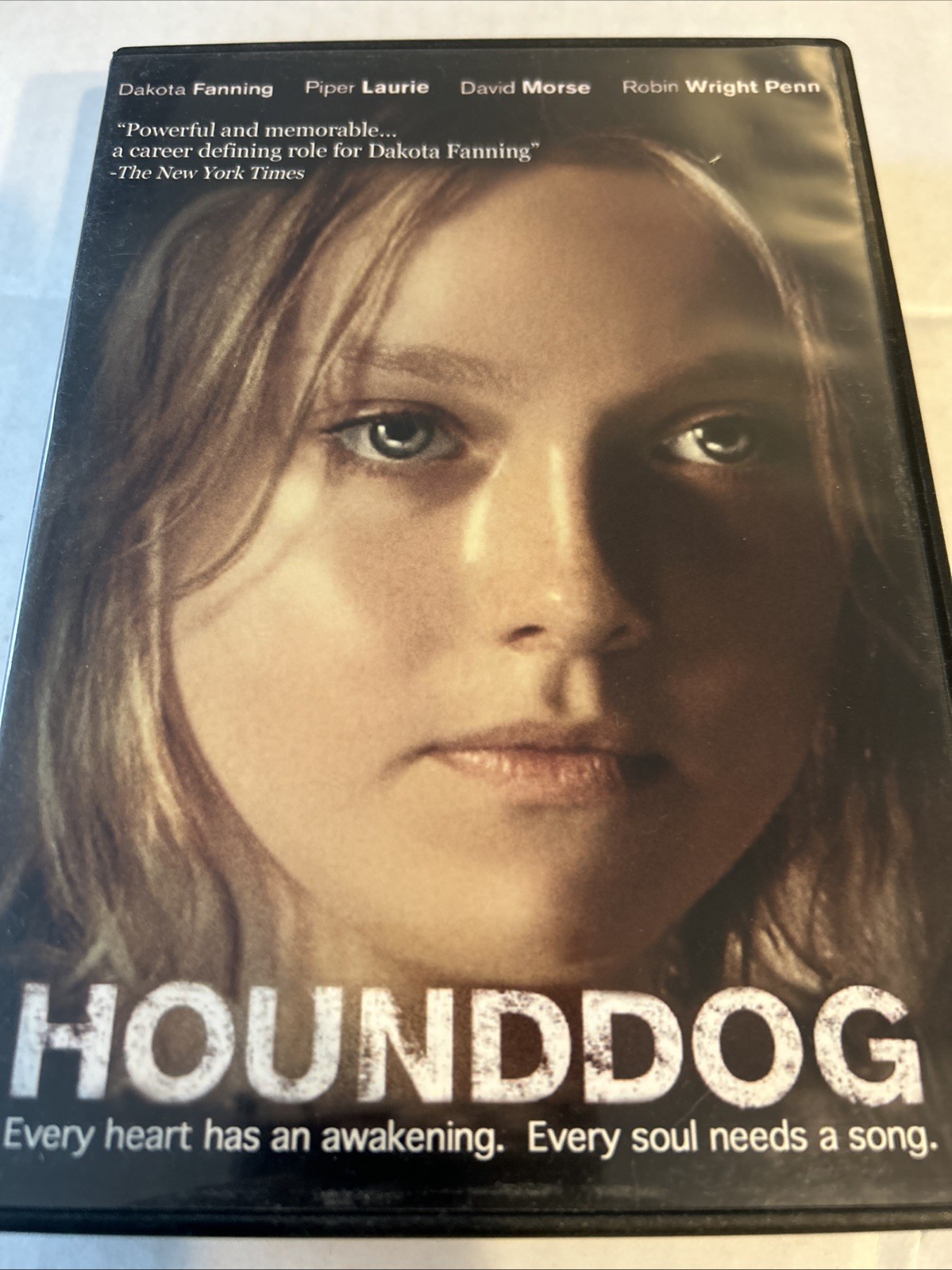 Hounddog (DVD, 2008) Dakota Fanning Piper Laurie David Morse Hounddog (DVD, 2008) Dakota Fanning Piper Laurie David Morse