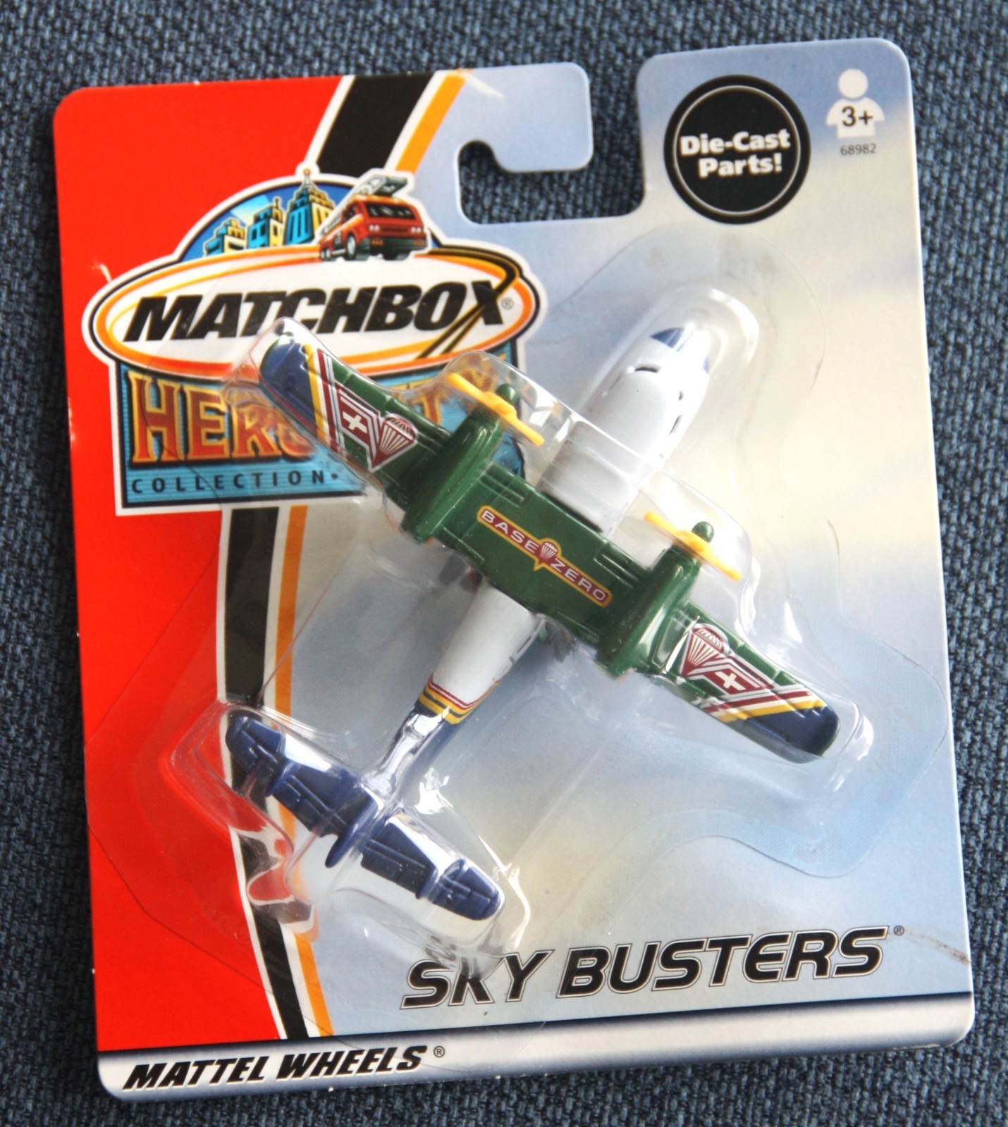 2002 Matchbox Sky Busters Rescue Base Zero Special Forces Jump Plane 2002 Matchbox Sky Busters Rescue Base Zero Special Forces Jump Plane
