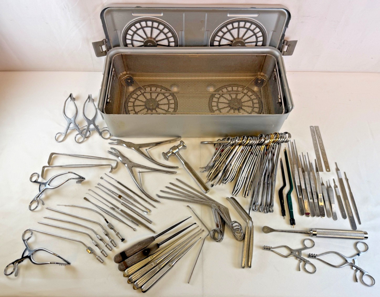 82 Piece Jarit V. Mueller Spine Instrument Tray w Sterilization Case Neuro Ortho