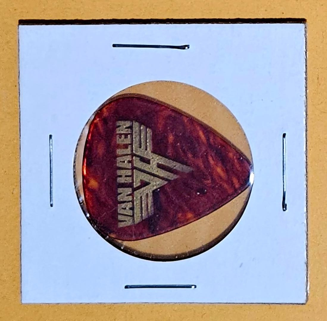 EDDIE VAN HALEN - (guitar pick)