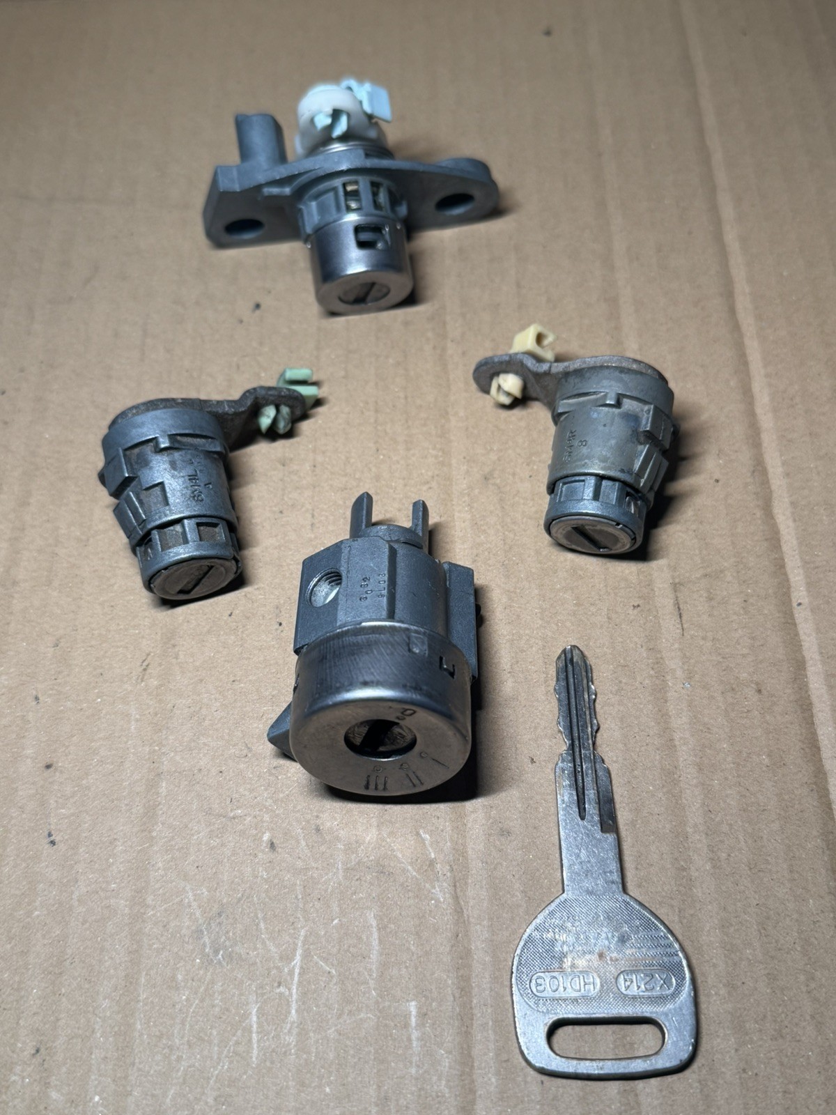 1996 1997 1998 1999 2000 Honda Civic EK ignition doors trunk Lock Set key 4 door