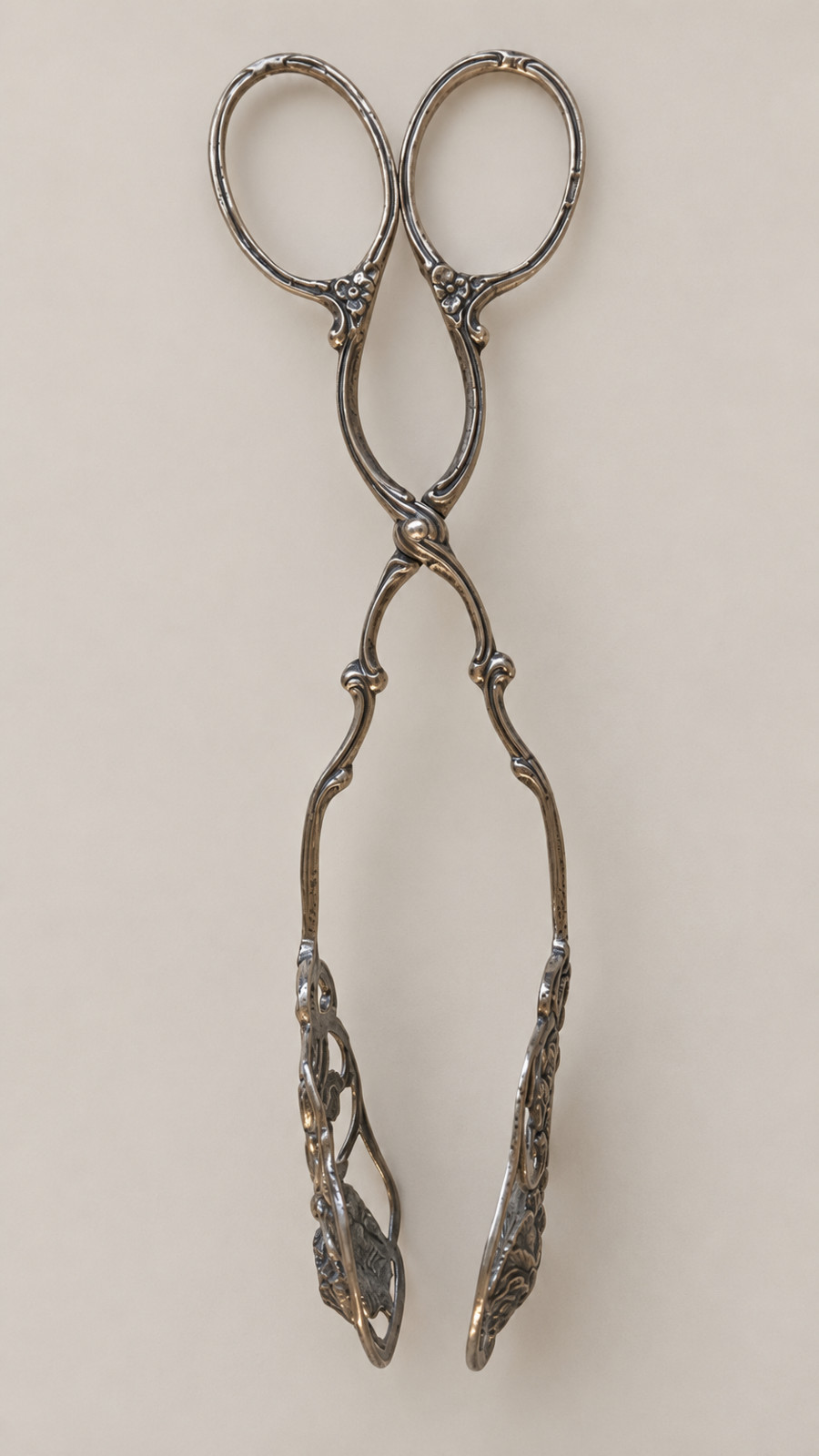 German 835 Solid Silver Hildesheim Rose Scissor Pastry Tongs 6” German 835 Solid Silver Hildesheim Rose Scissor Pastry Tongs 6”