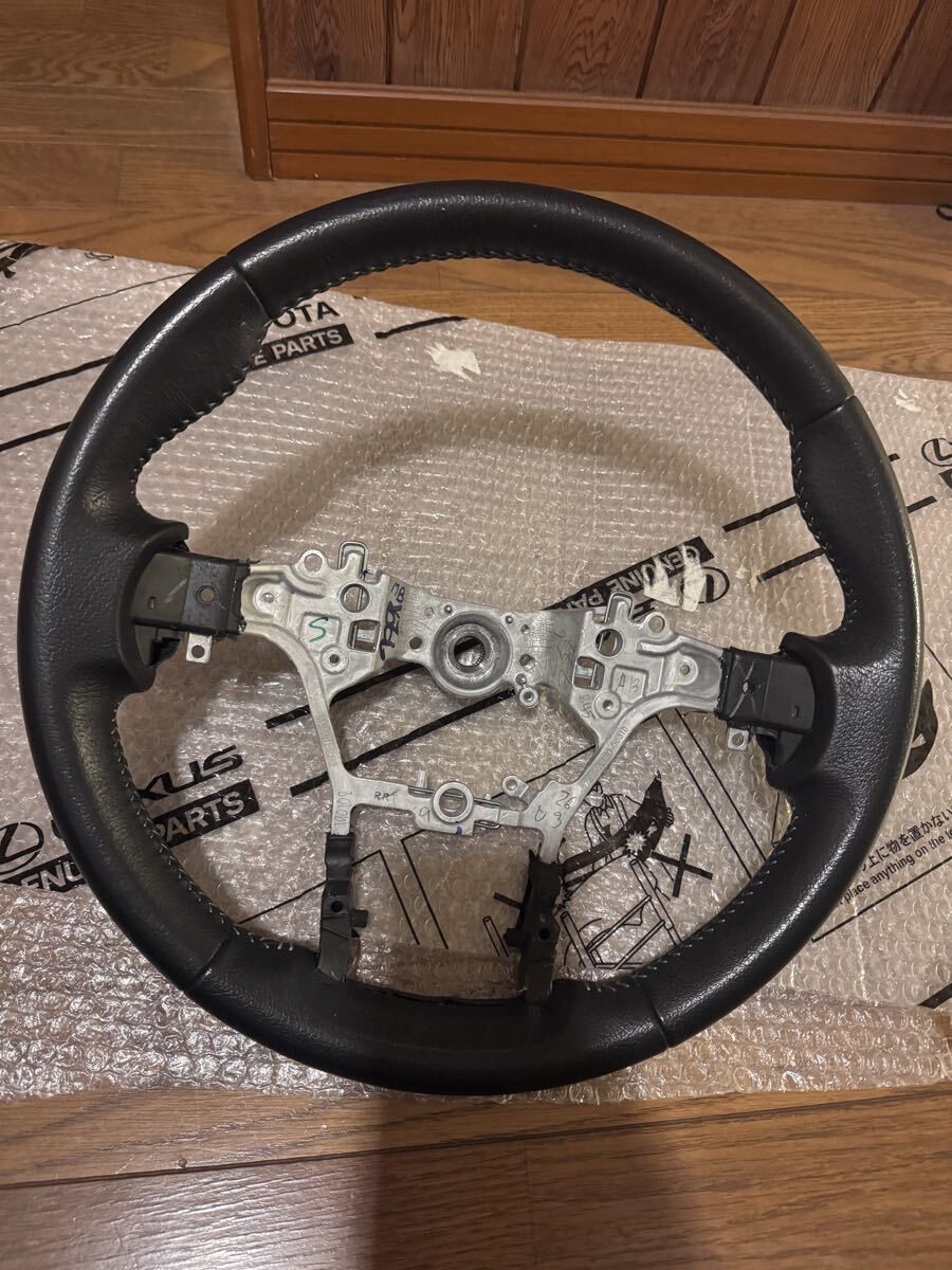 Excellent Toyota Beautiful OEM Hilux Late Model Black Leather Steering GUN125