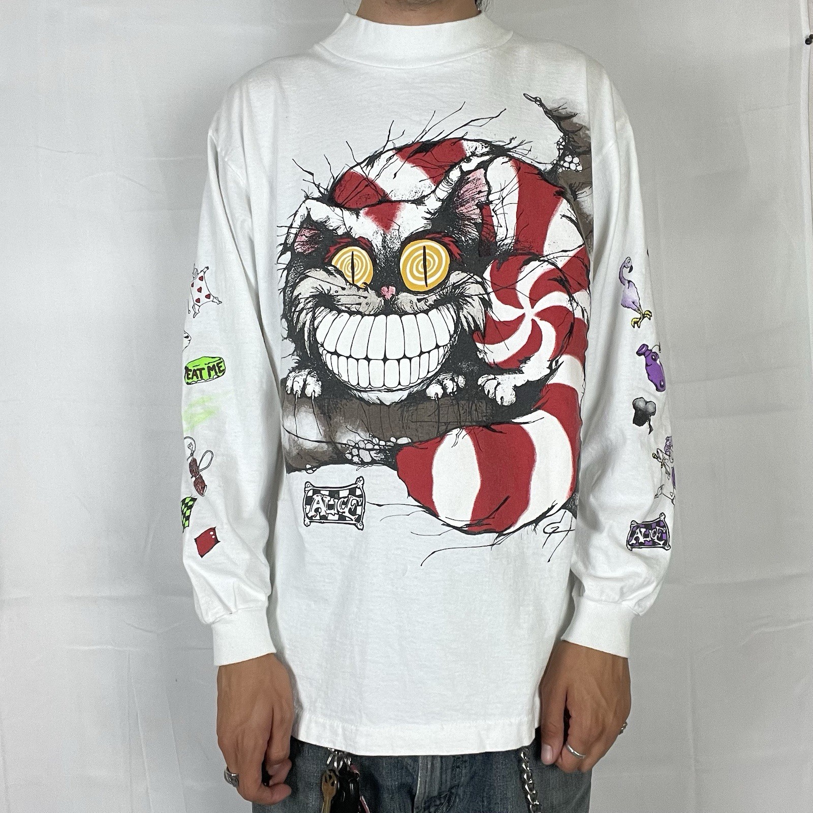 Vintage 1990s Disney Alice In Wonderland Cheshire Cat Long Sleeve Graphic Shirt Vintage 1990s Disney Alice In Wonderland Cheshire Cat Long Sleeve Graphic Shirt