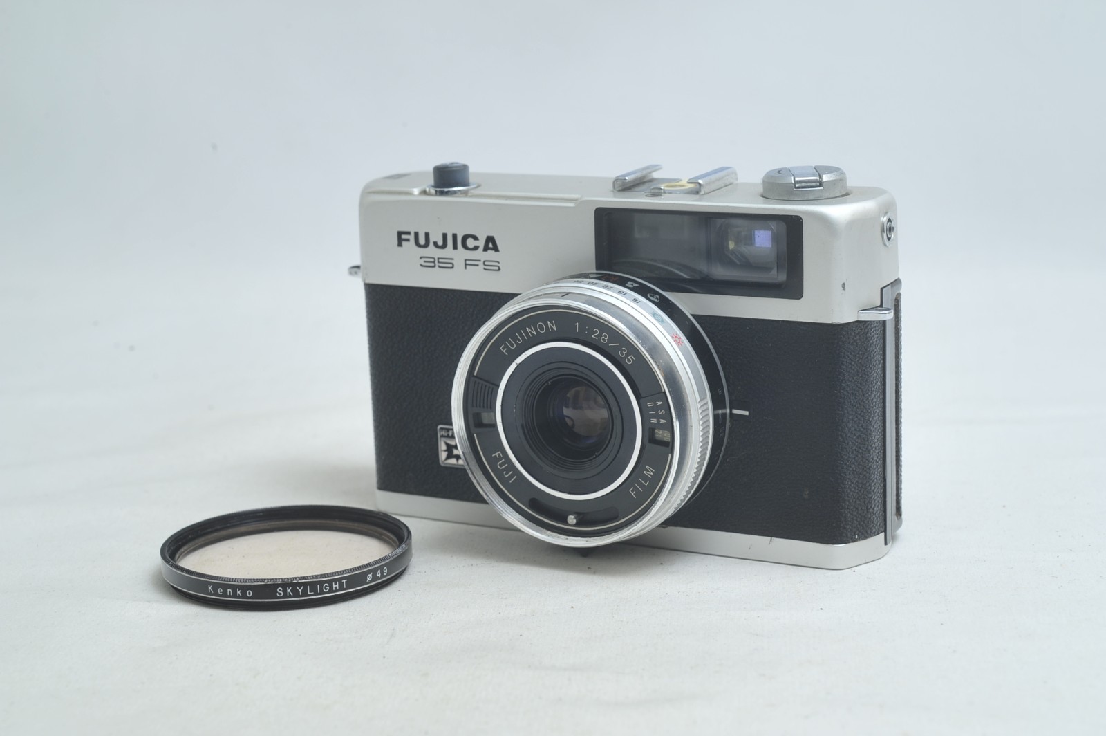 @ SakuraDo Camera @ Rare @ Fujica 35 FS 35mm Film Compact Camera Fujinon 35/2.8