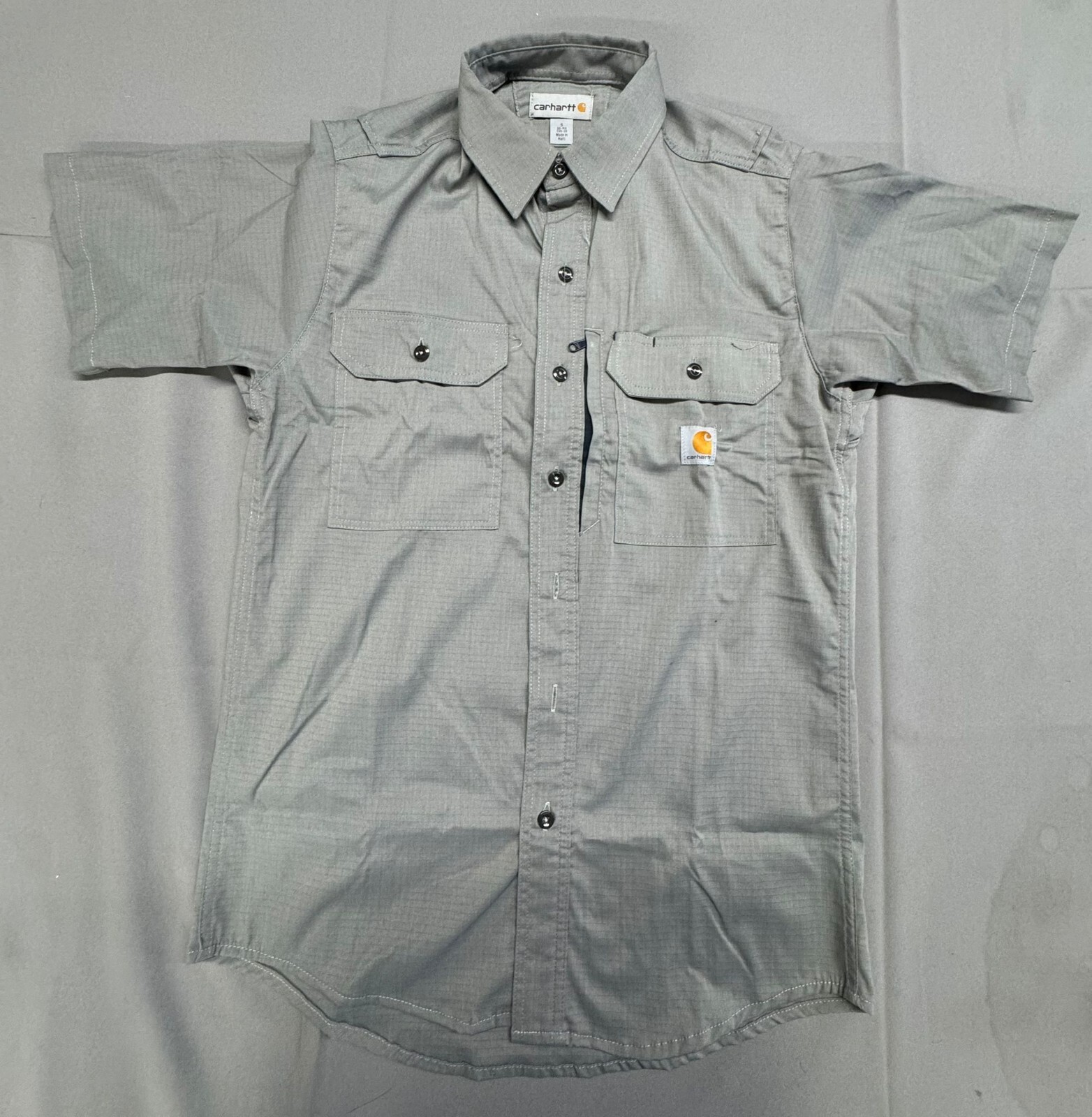 Carhartt Men\'s Short-Sleeve Button-Down Work Shirt Carhartt Men\'s Short-Sleeve Button-Down Work Shirt