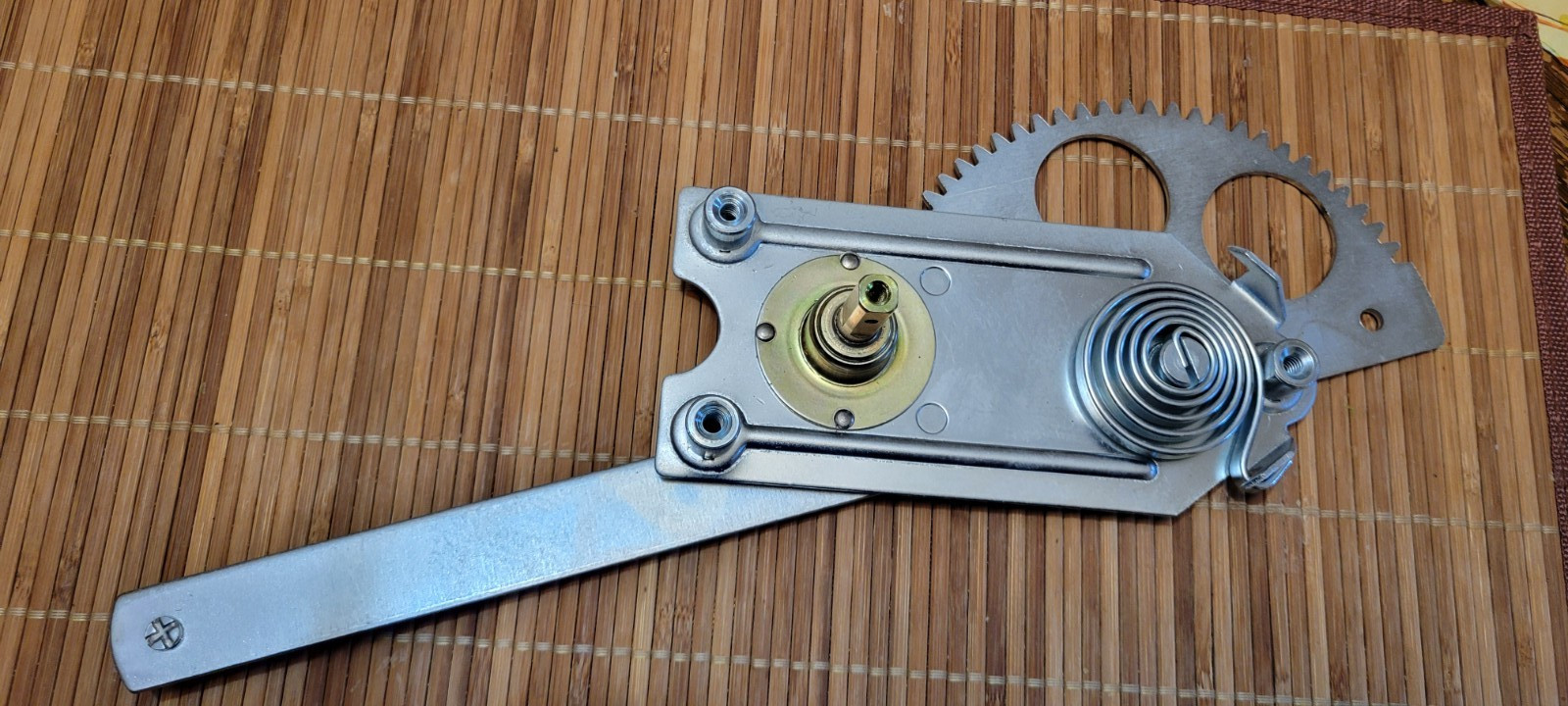 1928 1929 1930 1931 Ford Model A Window Regulator A-48105-A,3-Hole never install 1928 1929 1930 1931 Ford Model A Window Regulator A-48105-A,3-Hole never install