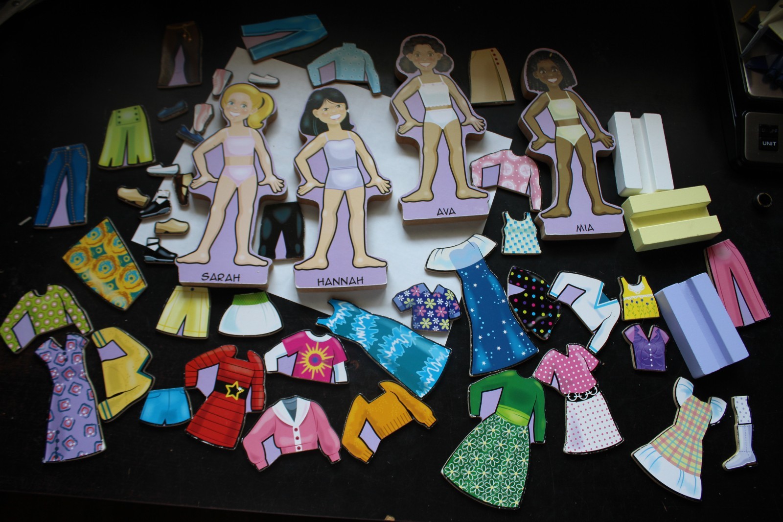 Melissa And Doug Magnetic Wooden Dress Up Dolls Lot -Ava Mia Hannah Sarah Hannah