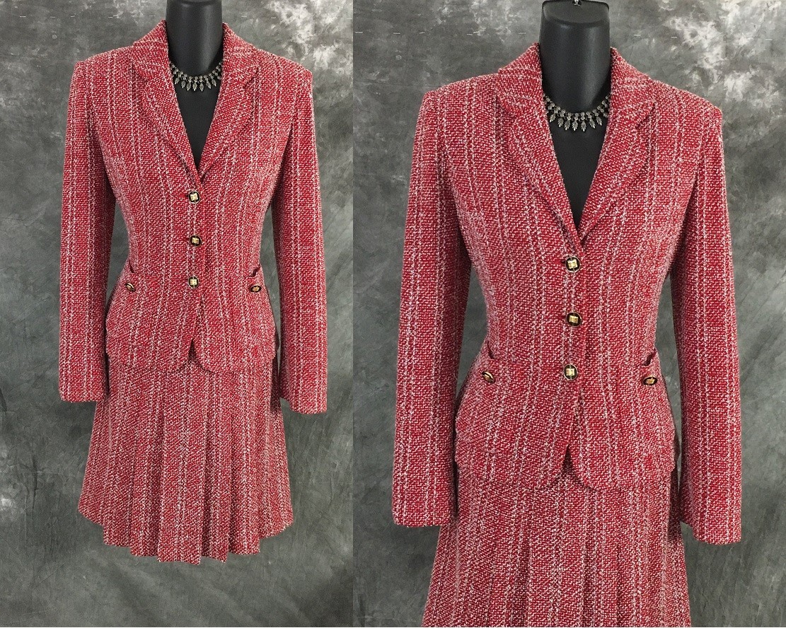 BEAUTIFUL st john collection knit red white jacket skirt suit size 2