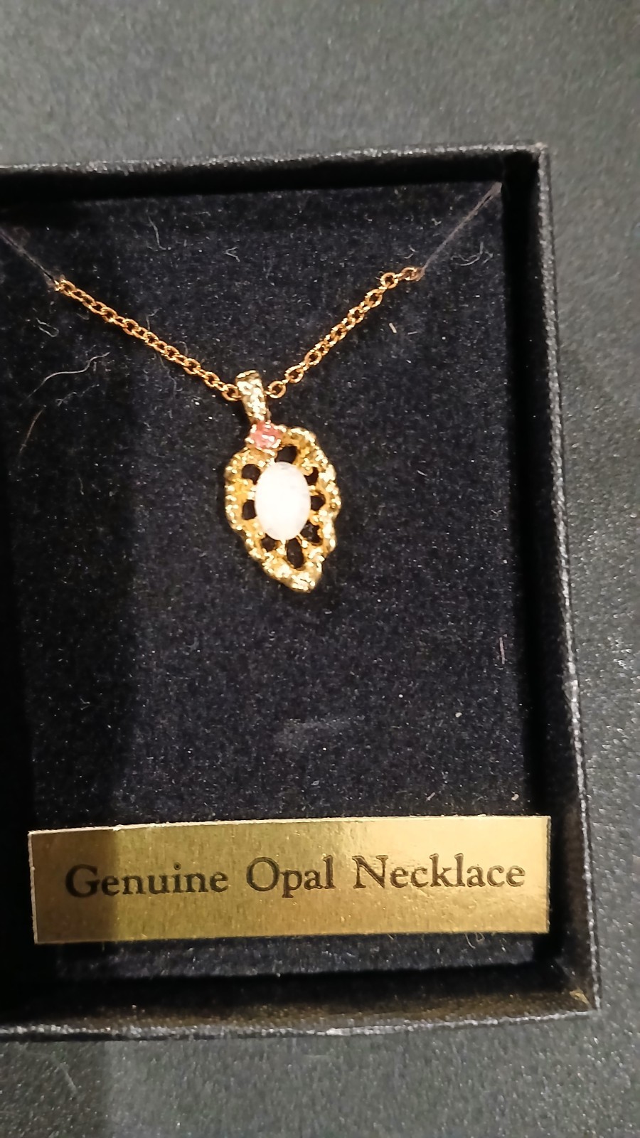 Vintage Van Doran Unsigned Ruby Accent & Opal Pendant Necklace 18” Gold Tone Vintage Van Doran Unsigned Ruby Accent & Opal Pendant Necklace 18” Gold Tone