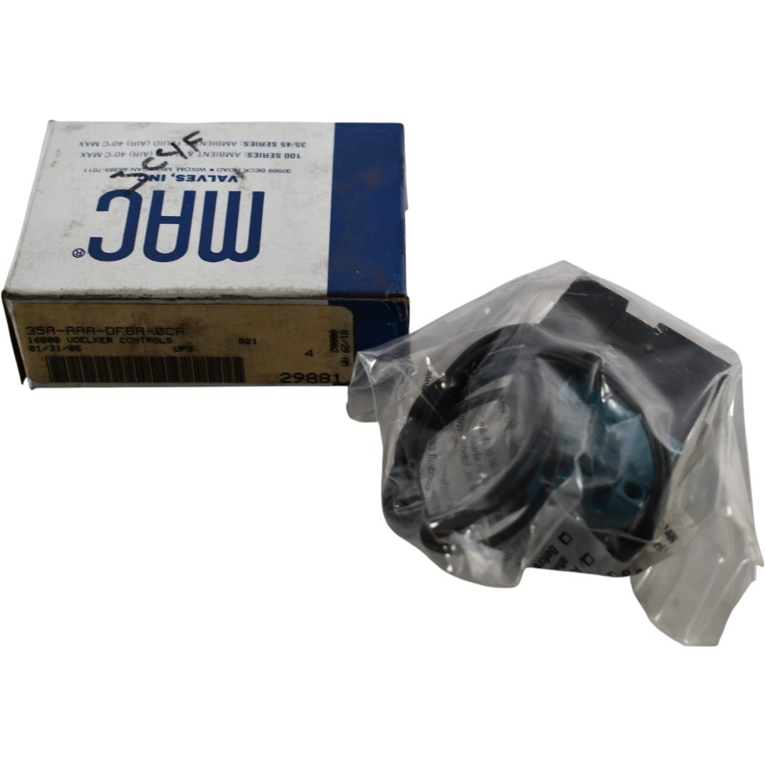 NEW MAC 35A-AAA-DFBA-0CA Solenoid Valve 24VDC 1.8W 1/8 NPT Universal 3-Way 