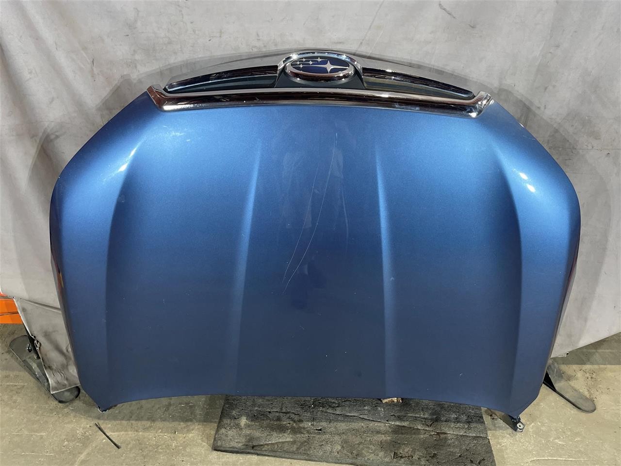 Used Hood fits: 2015 Subaru Forester  Grade B