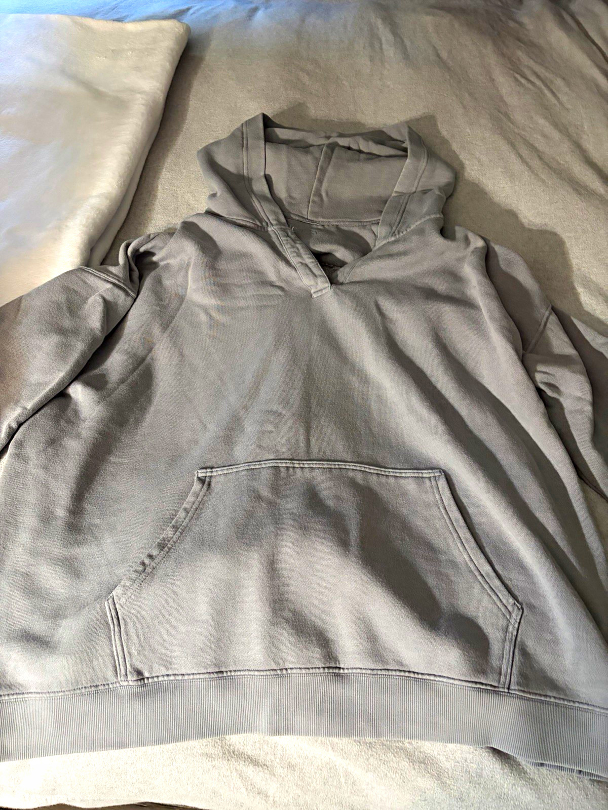 Terra & Sky Women’s hoodie gray