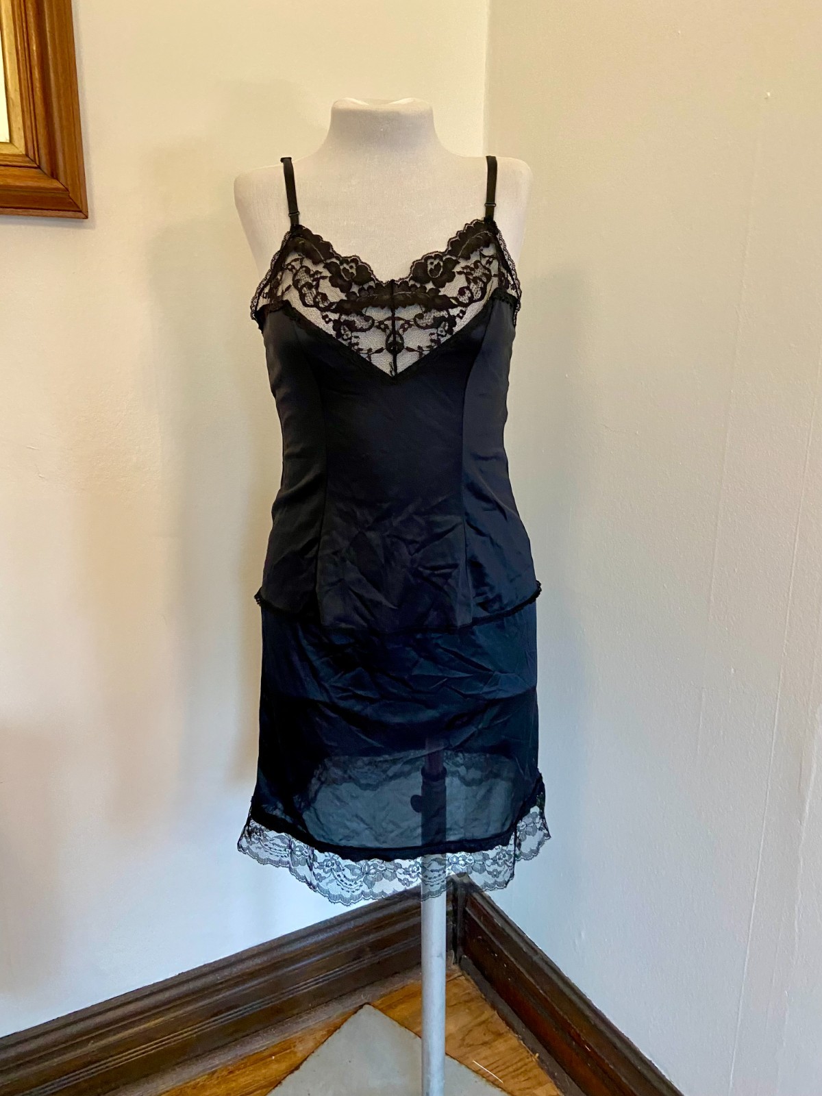 VTG Camisole & Slip Skirt Black VASSARETTE Sexy Lingerie Set Coquette Lace Med