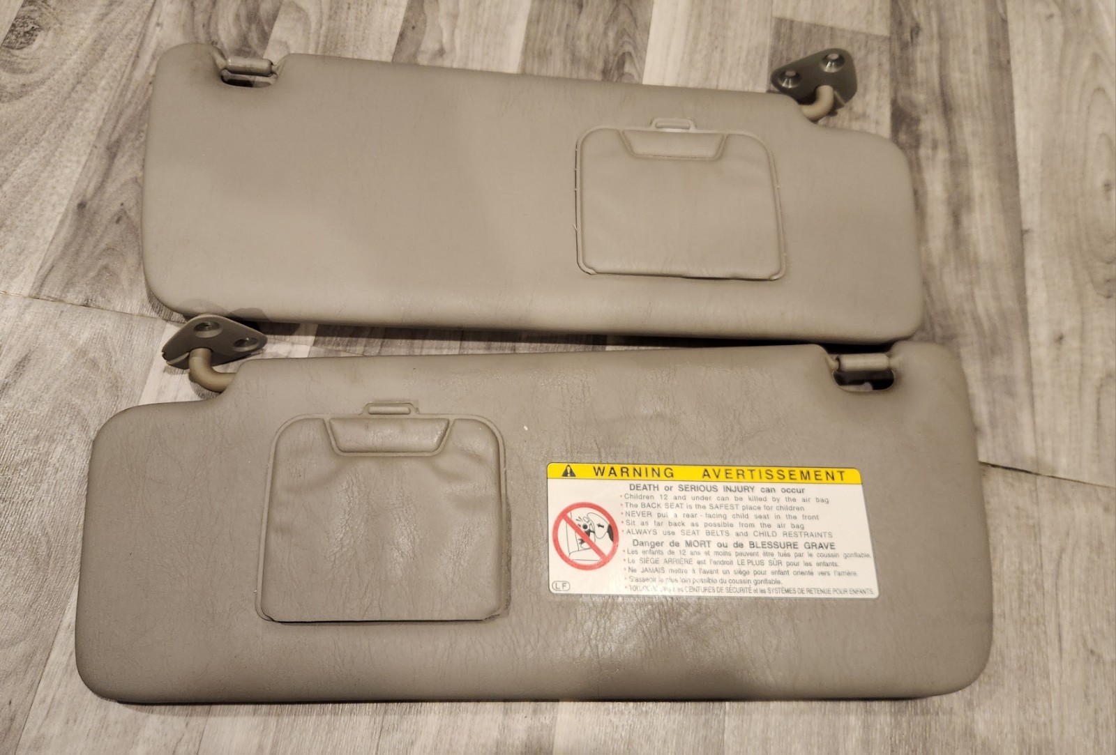 2001-2007 Toyota Highlander Driver LH Passenger RH Sun Visor Pair Set GreyOEM